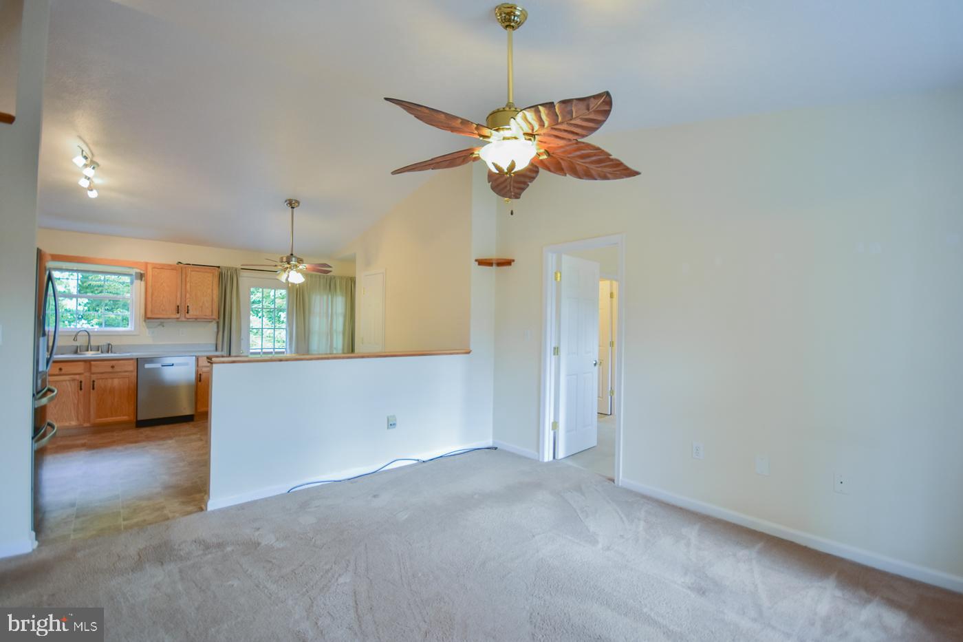 RIDGEFIELD - Residential