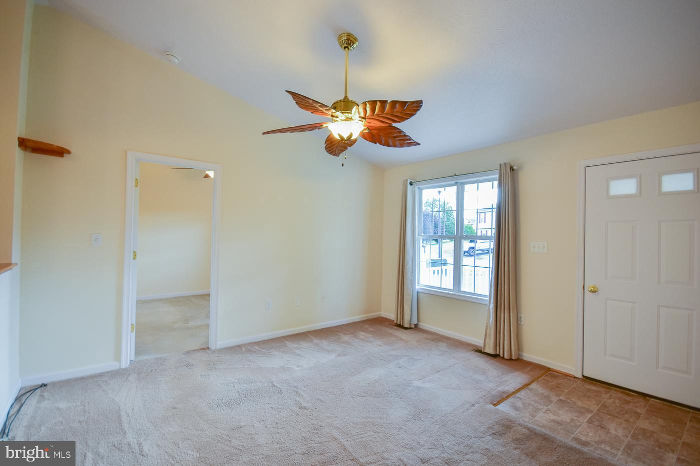 RIDGEFIELD - Residential