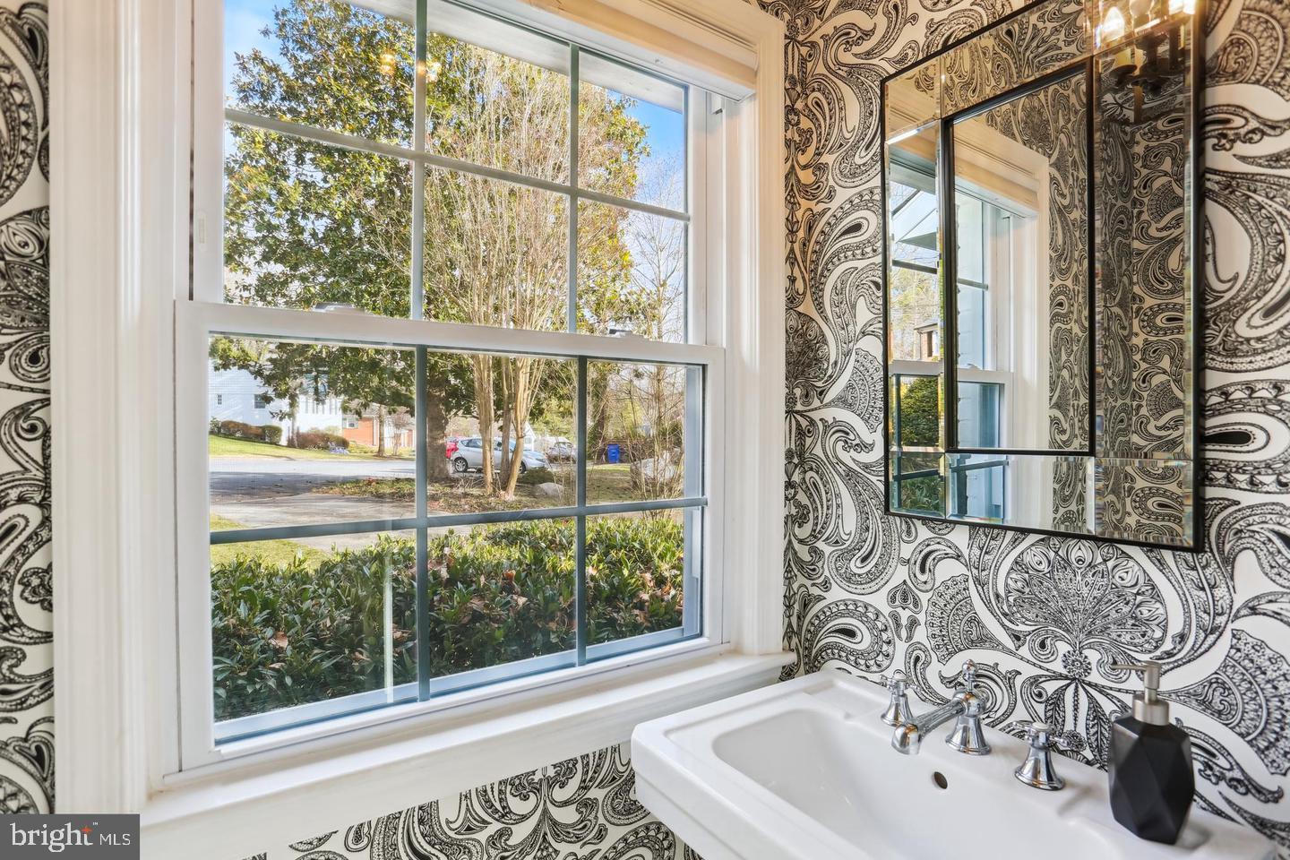 WOODHAVEN - Residential Lease