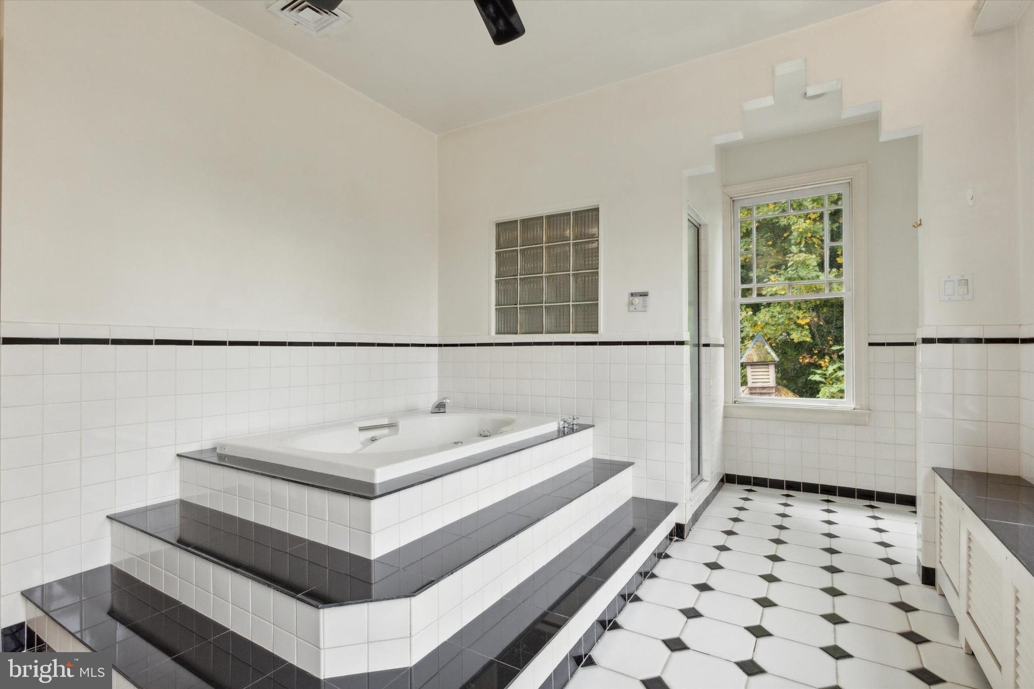 ELKINS PARK - Residential