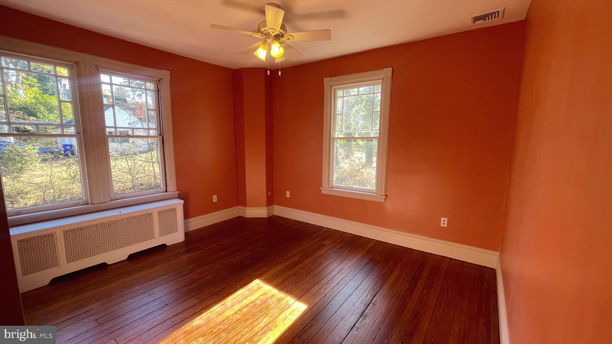 ELKINS PARK - Residential