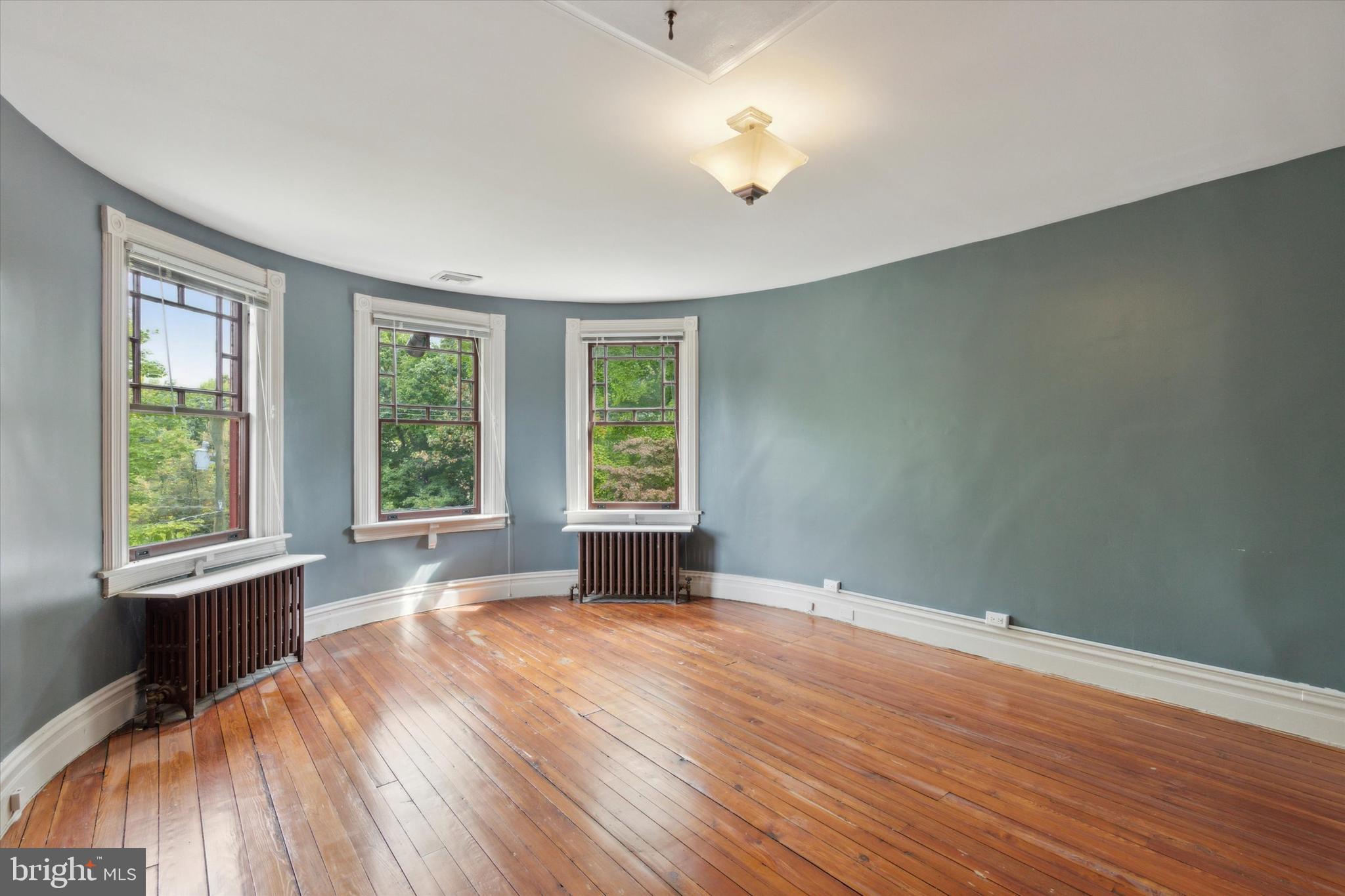 ELKINS PARK - Residential
