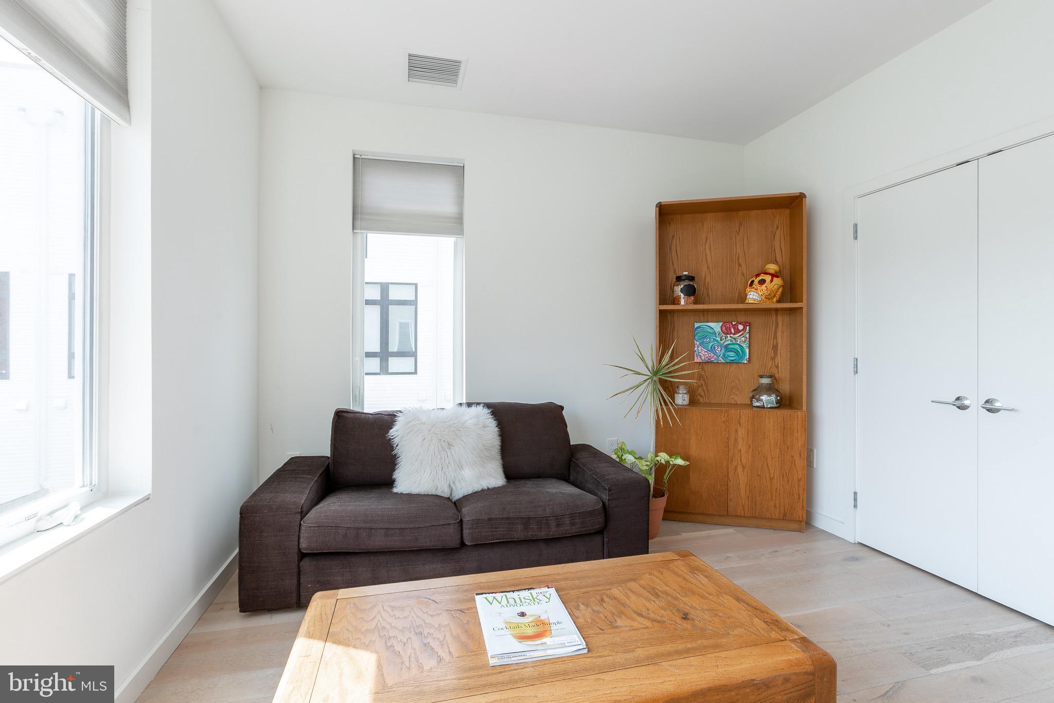 OLDE KENSINGTON - Residential