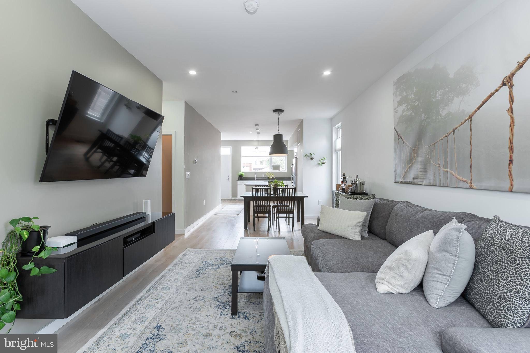 OLDE KENSINGTON - Residential