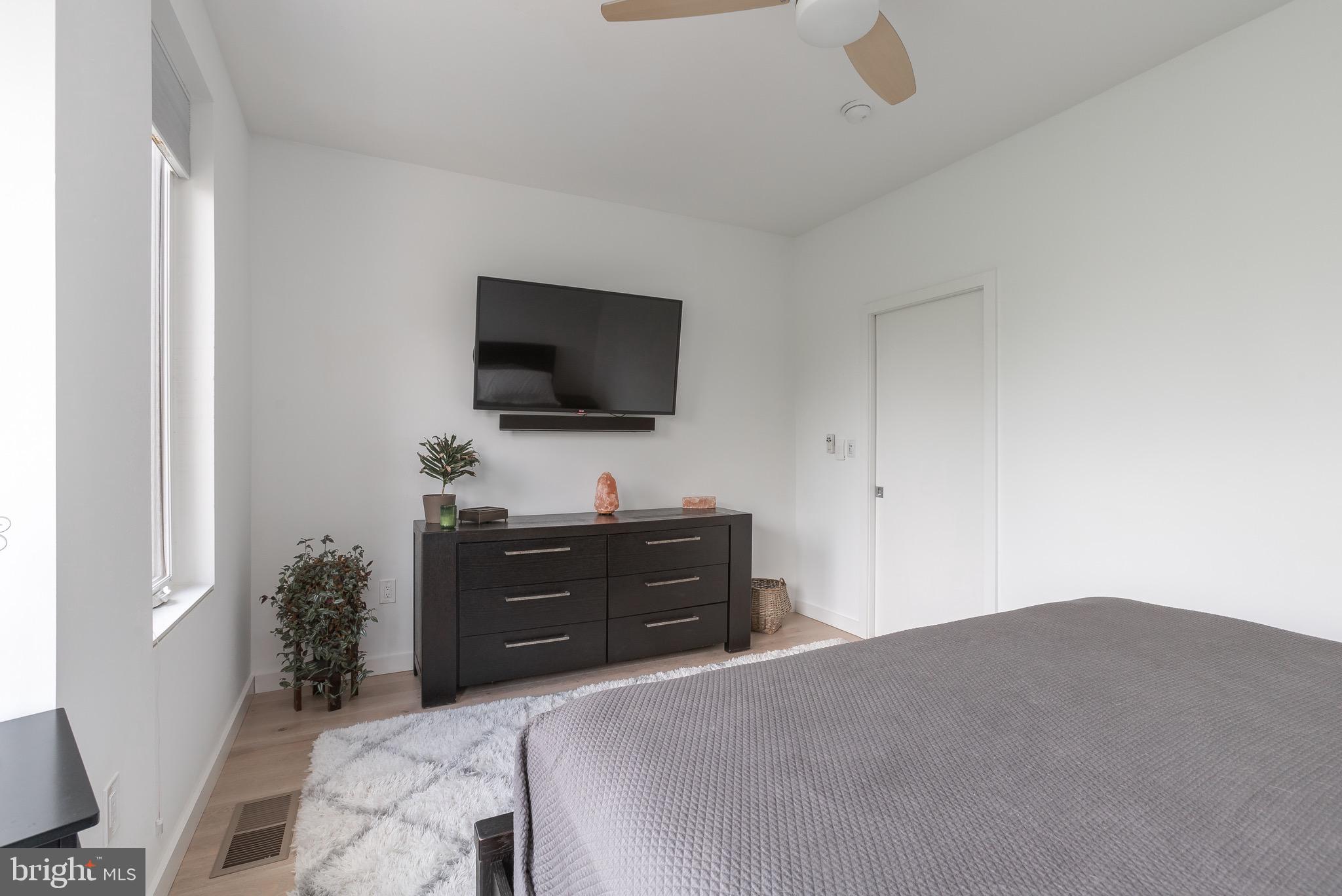 OLDE KENSINGTON - Residential