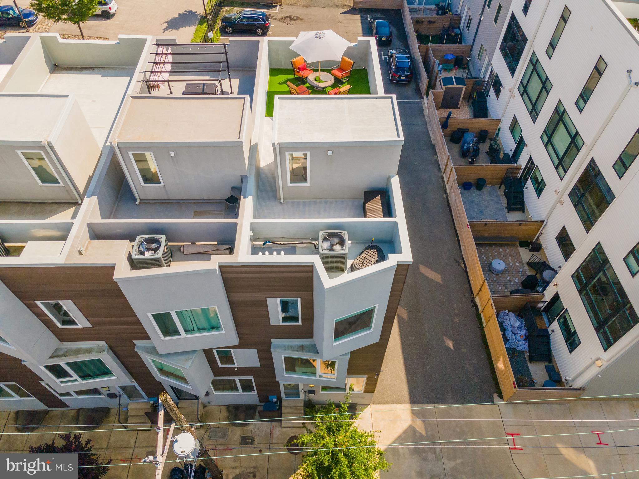 OLDE KENSINGTON - Residential