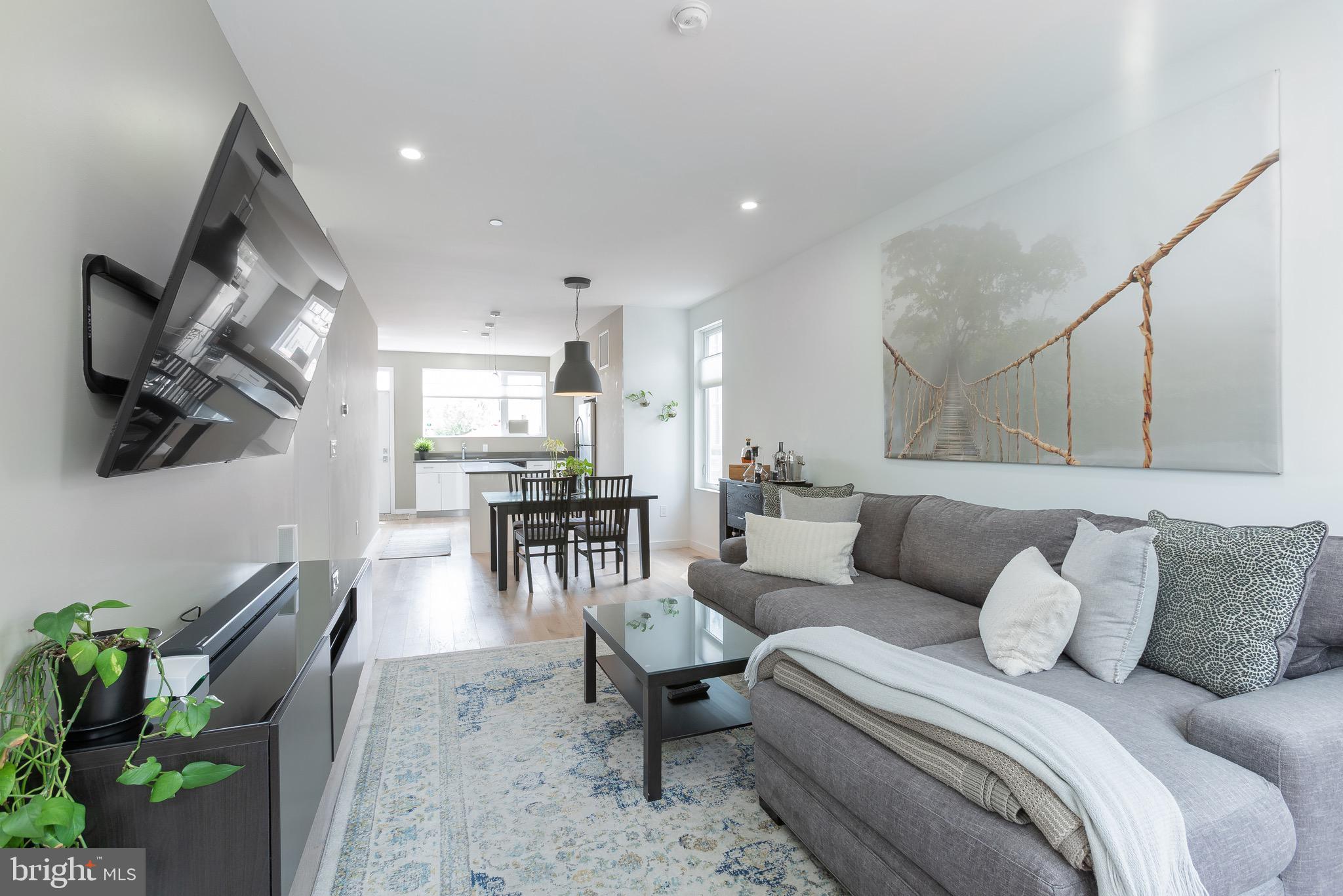 OLDE KENSINGTON - Residential