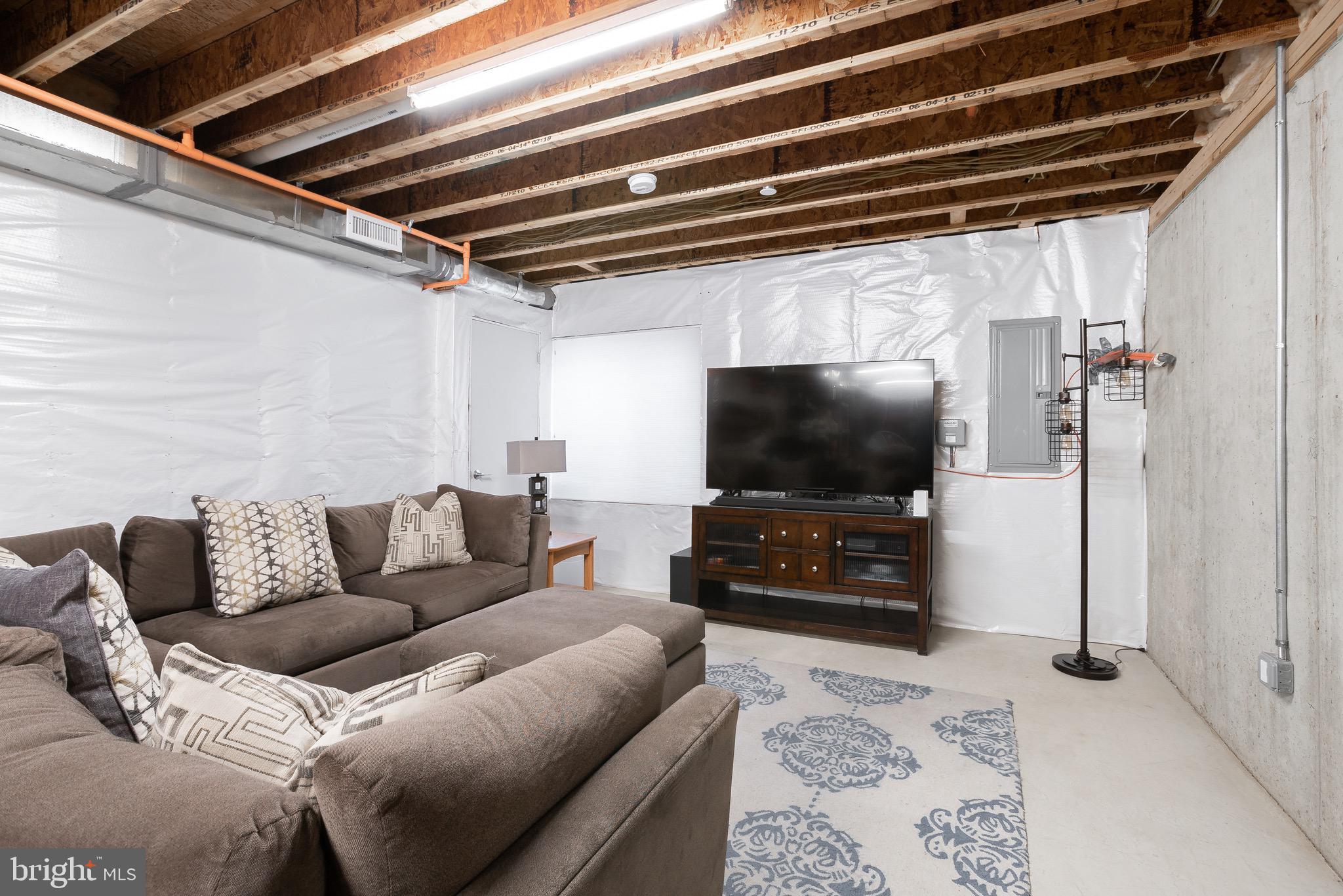 OLDE KENSINGTON - Residential