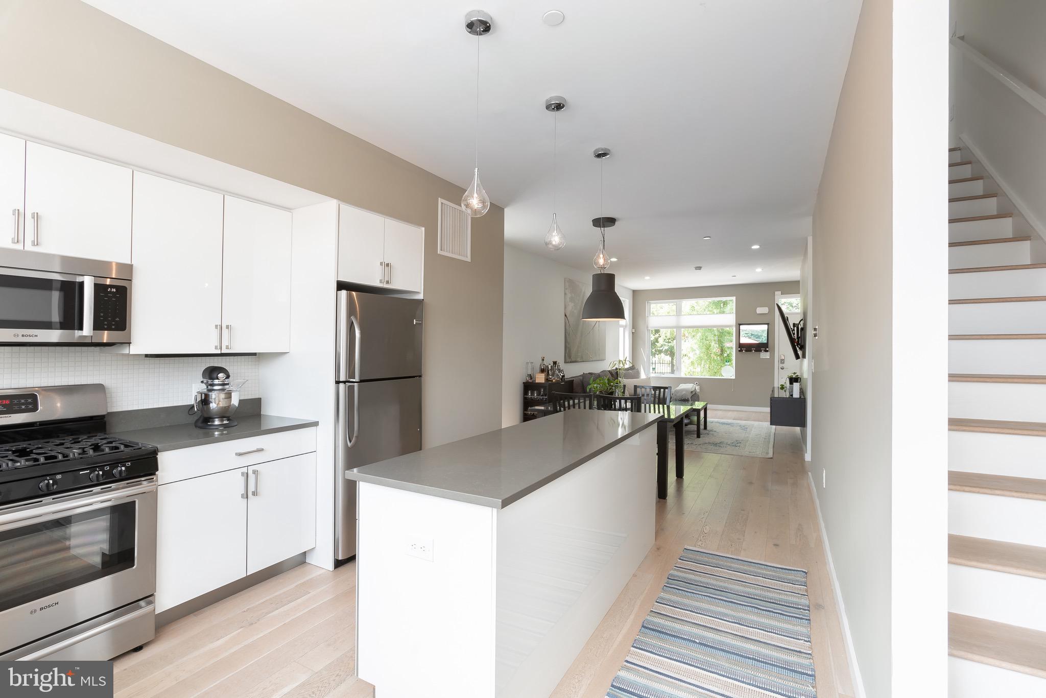 OLDE KENSINGTON - Residential