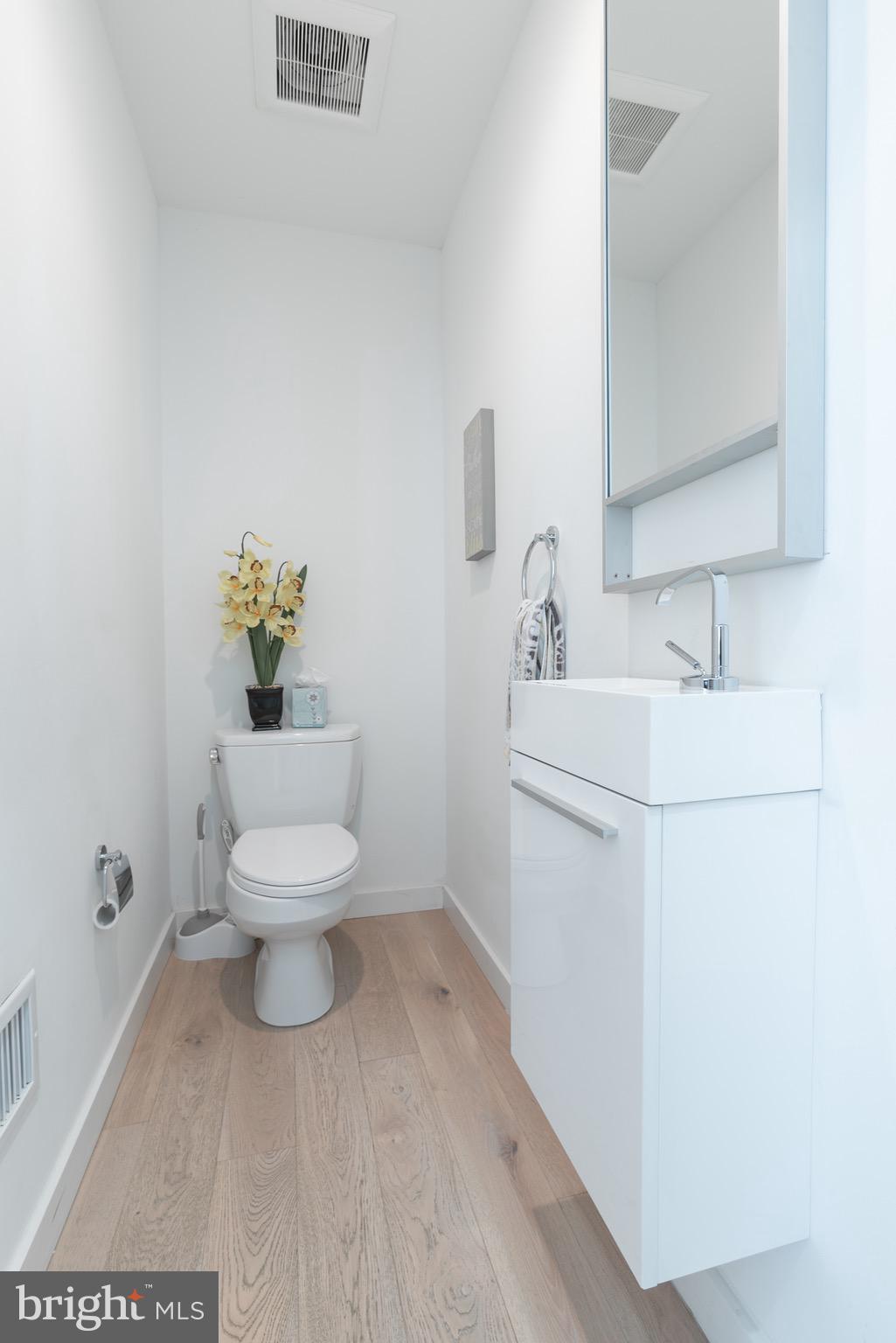 OLDE KENSINGTON - Residential