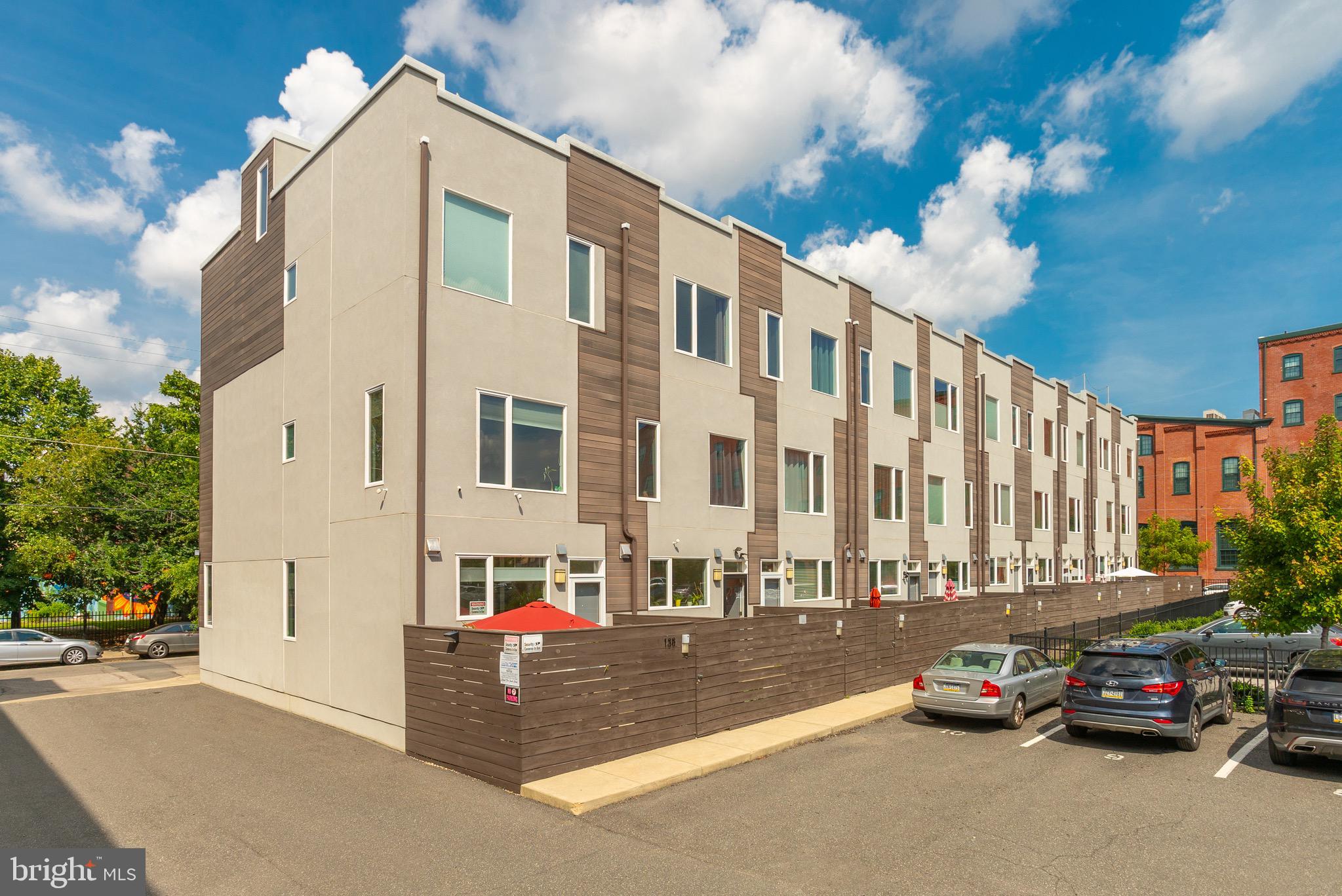 OLDE KENSINGTON - Residential