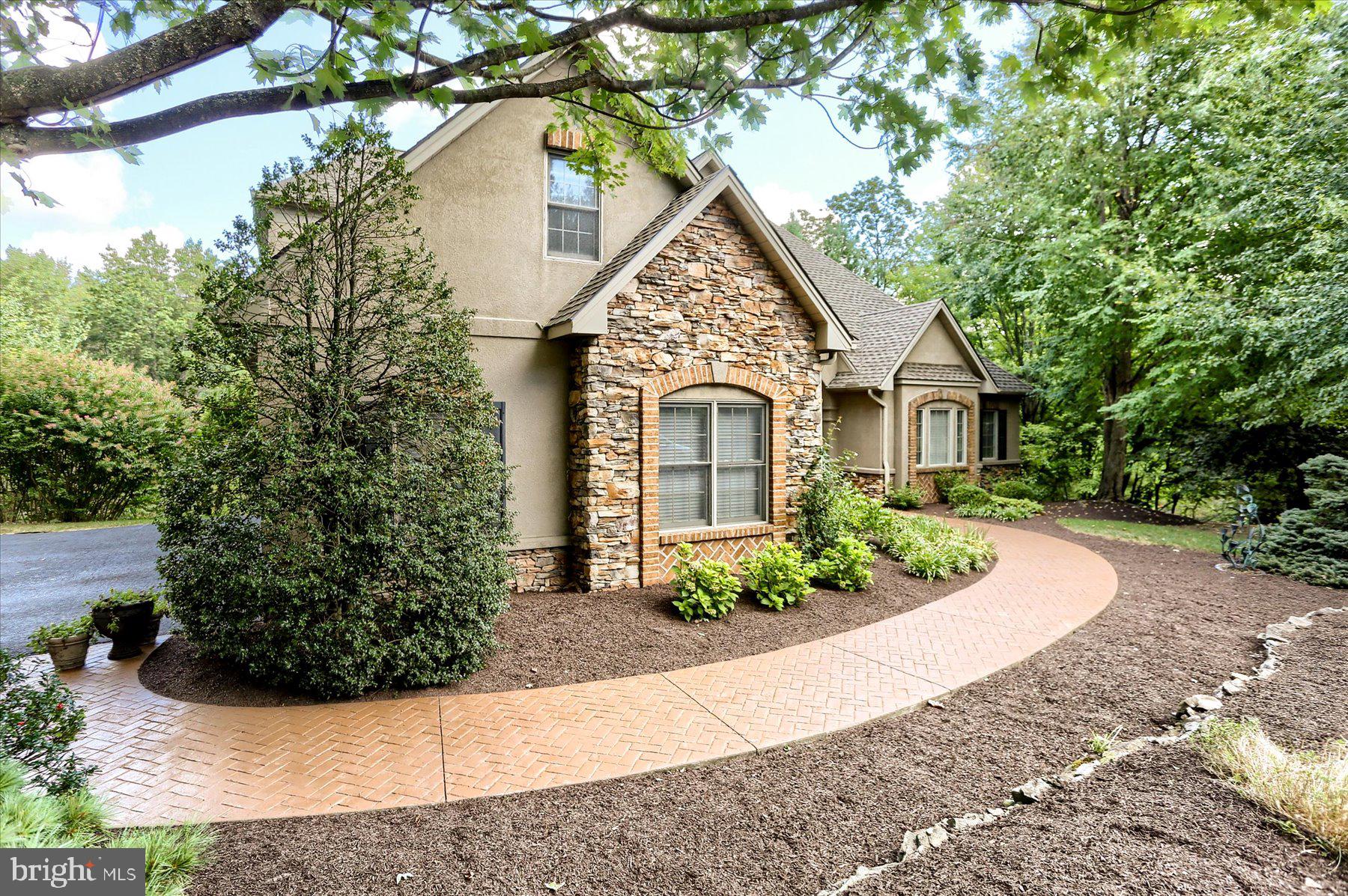 21 WESTWIND DRIVE