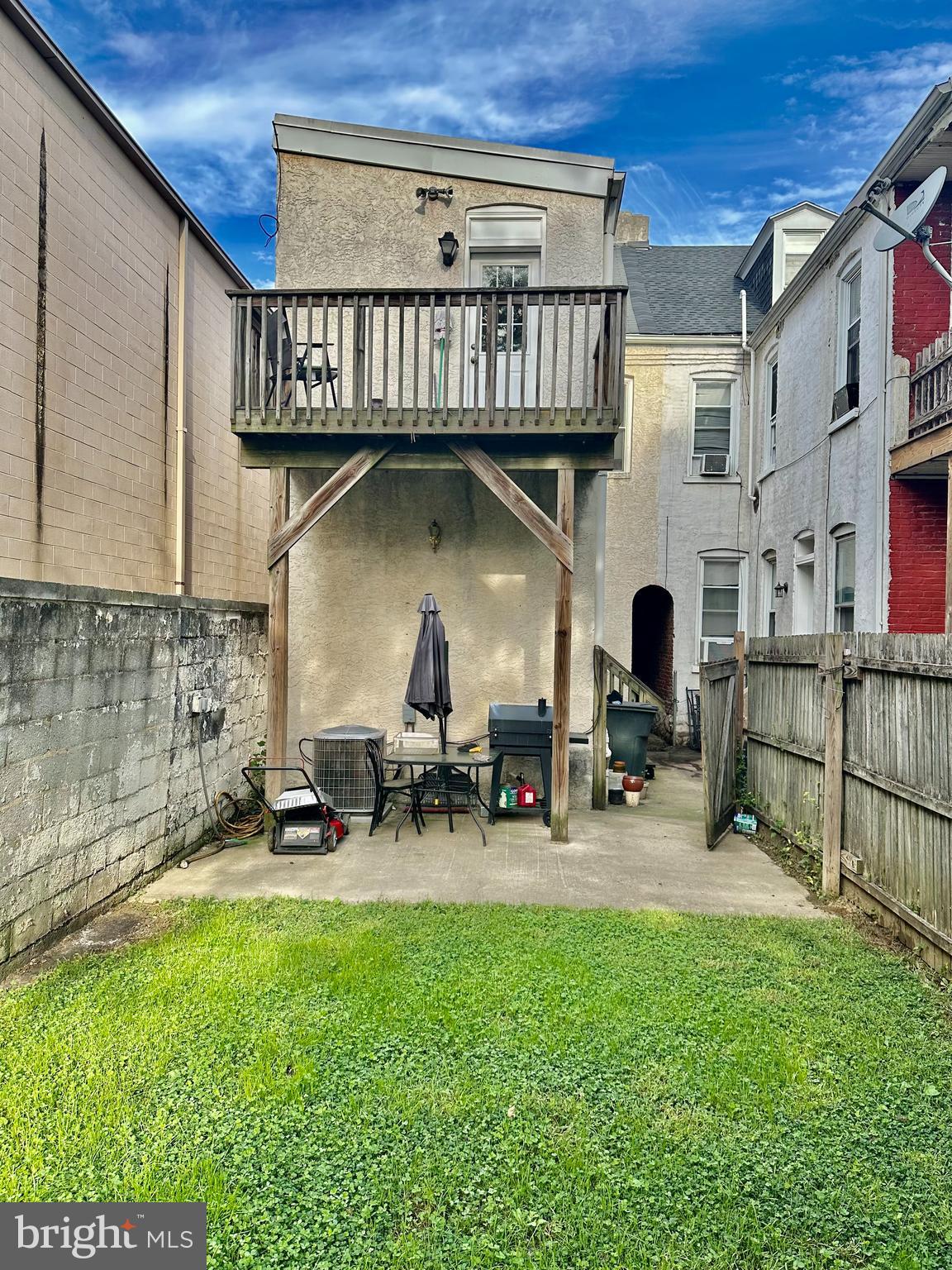 LANCASTER - Residential