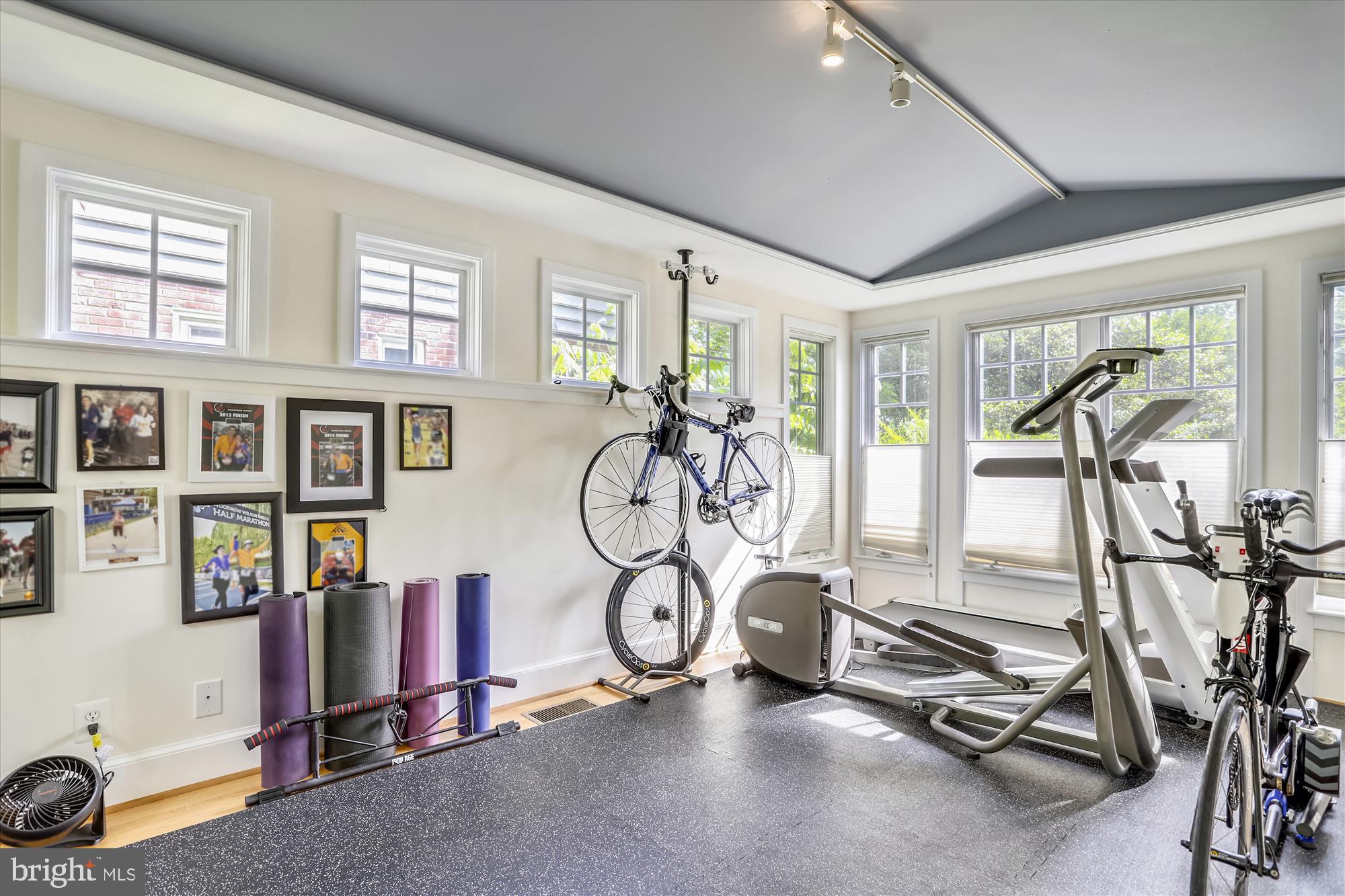 WAYCROFT WOODLAWN - Residential