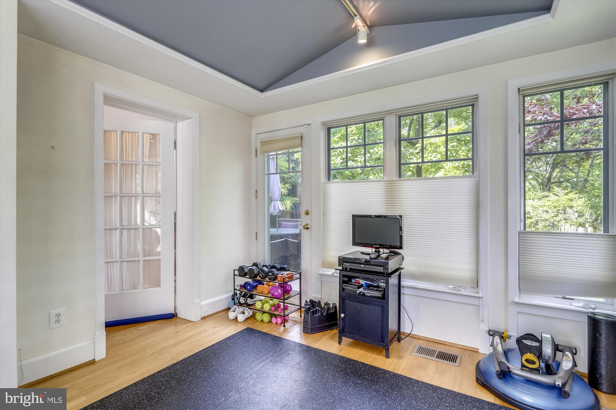 WAYCROFT WOODLAWN - Residential