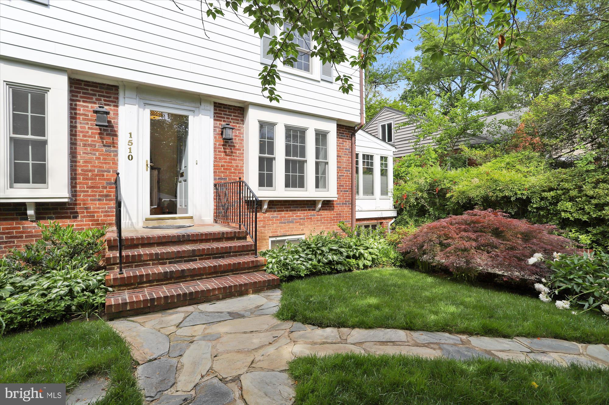 WAYCROFT WOODLAWN - Residential