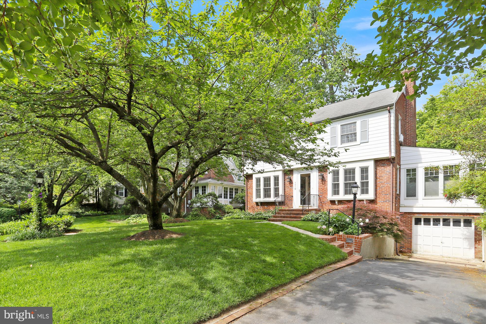 WAYCROFT WOODLAWN - Residential