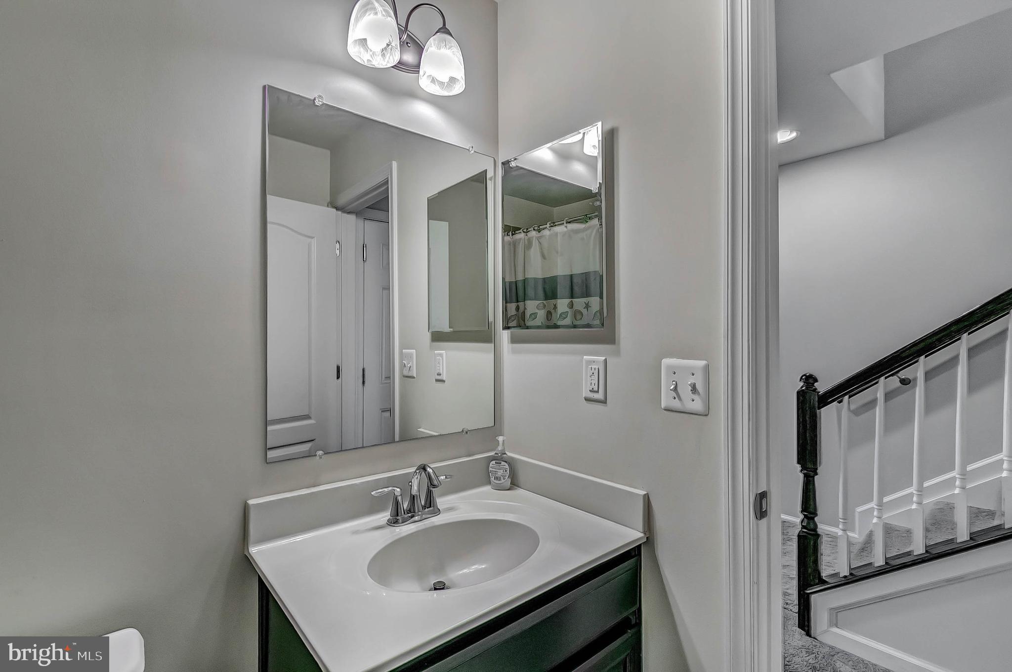 FIELDSTONE FARM - Residential