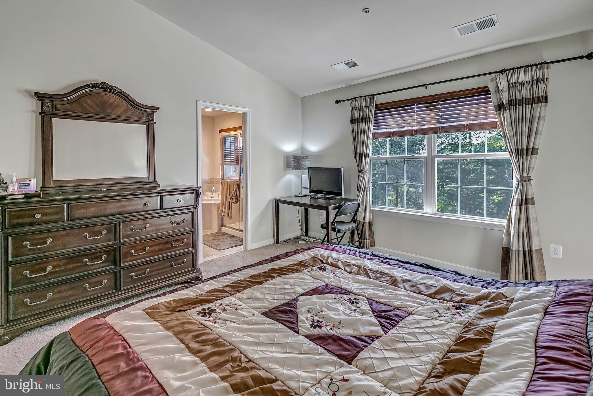 FIELDSTONE FARM - Residential