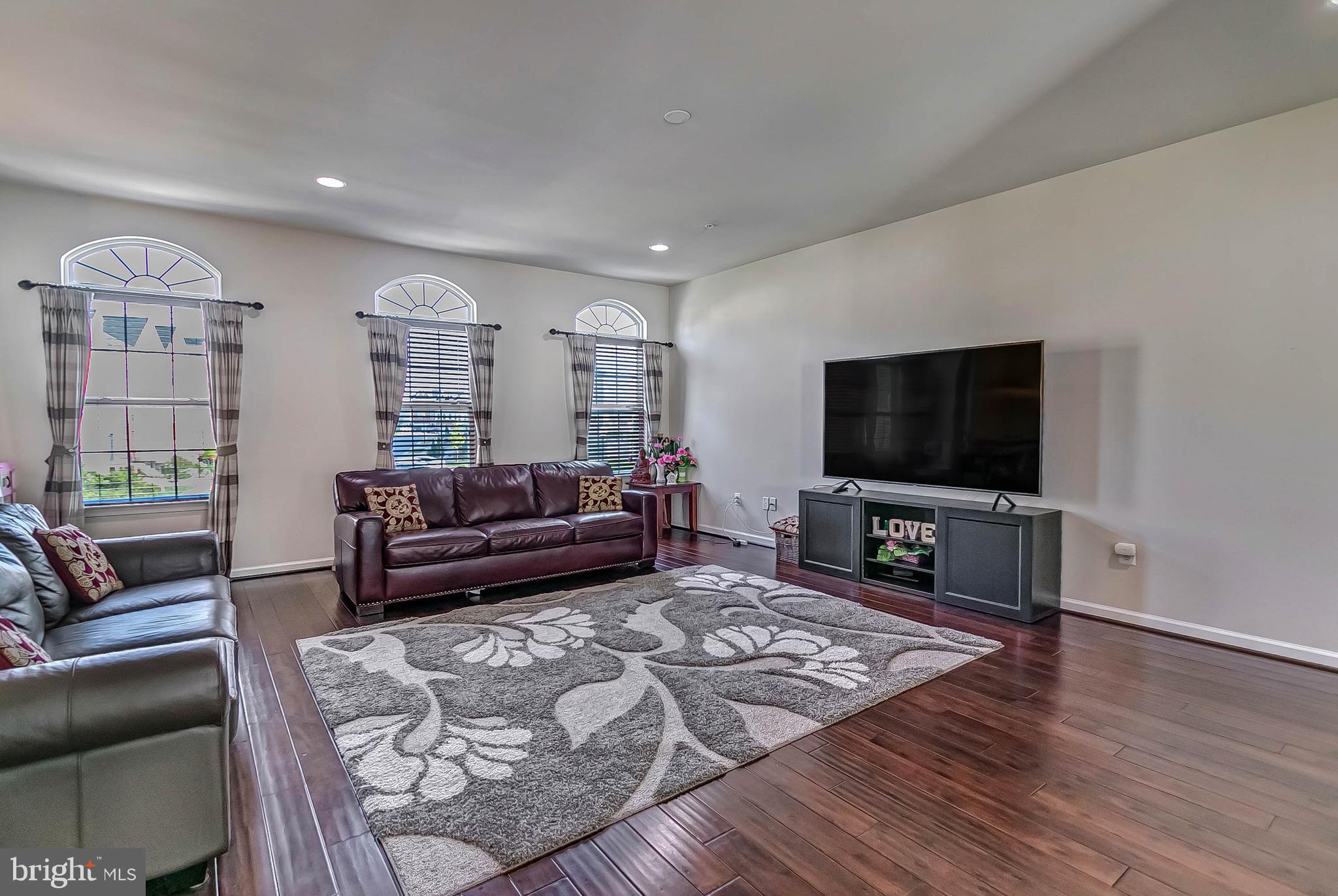 FIELDSTONE FARM - Residential