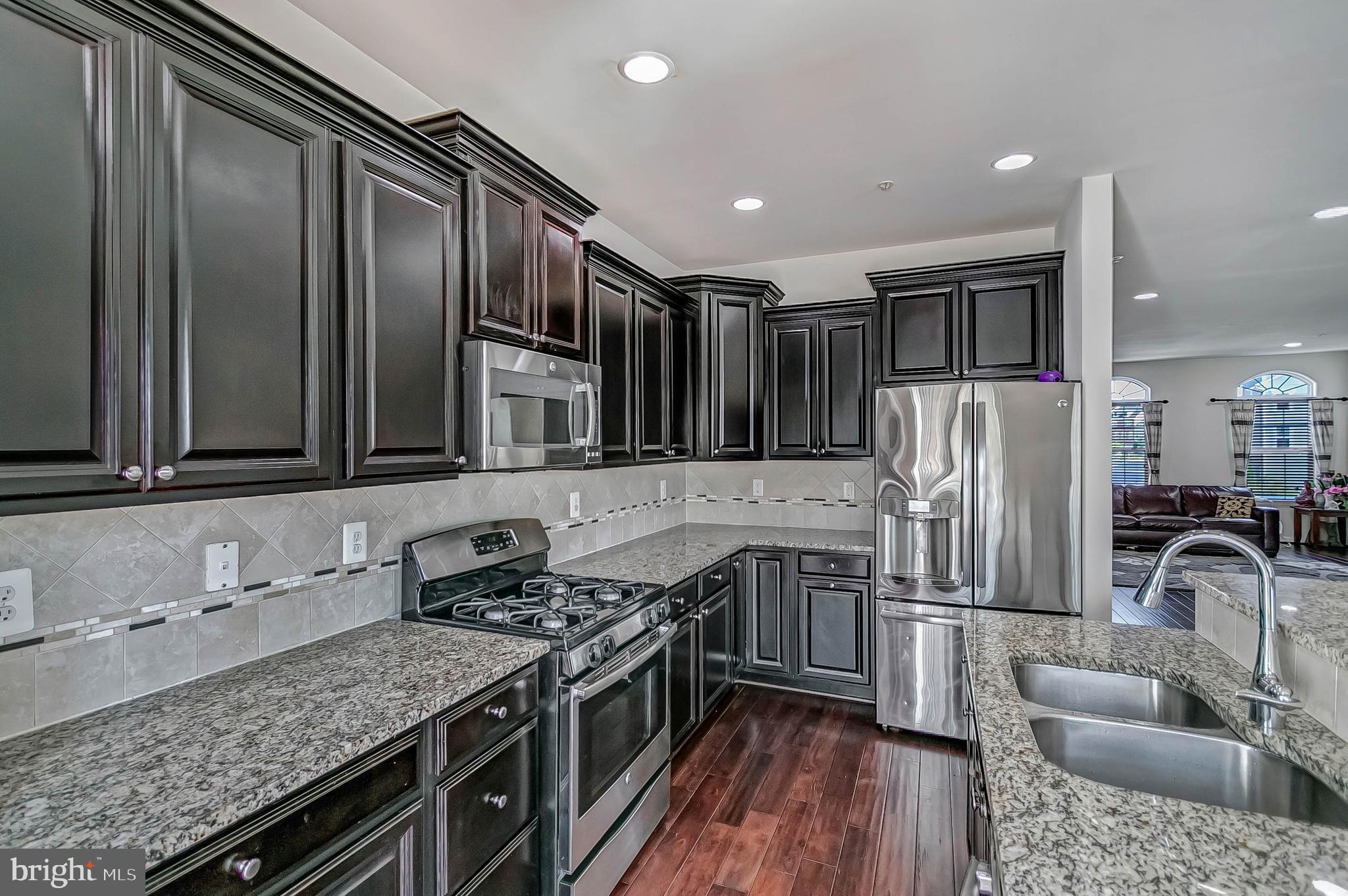 FIELDSTONE FARM - Residential