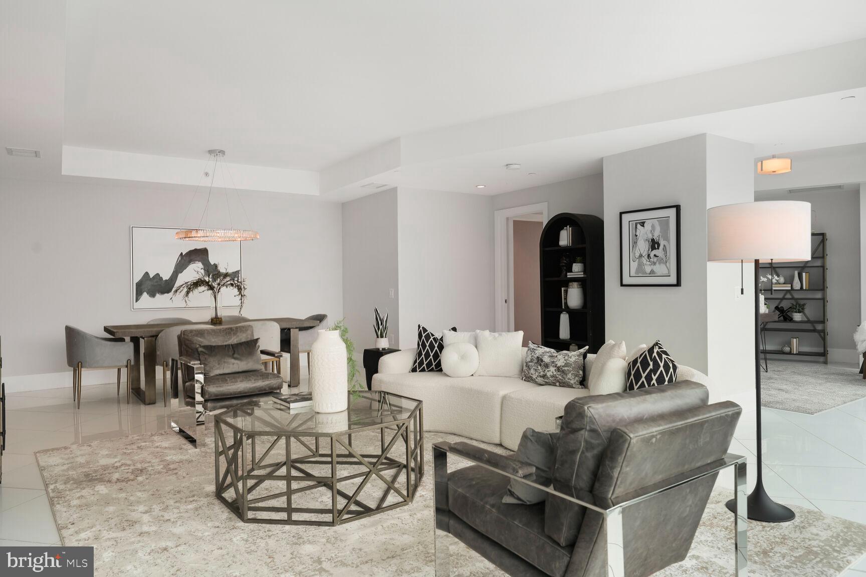 TURNBERRY TOWER - Residential