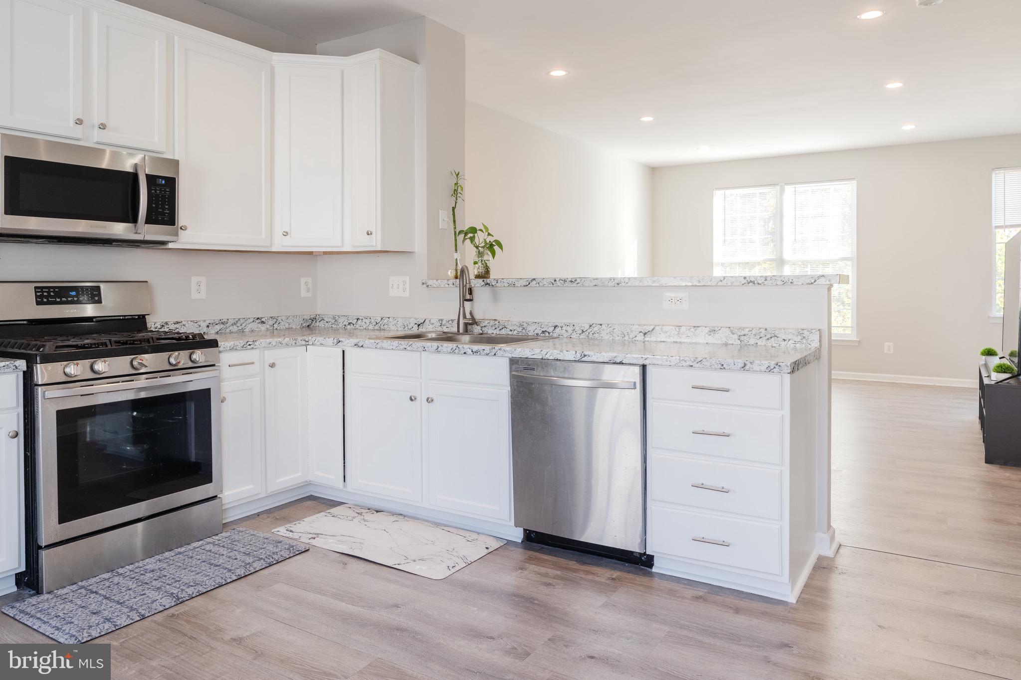 AMBERLEA AT SOUTH RIDING - Residential Lease