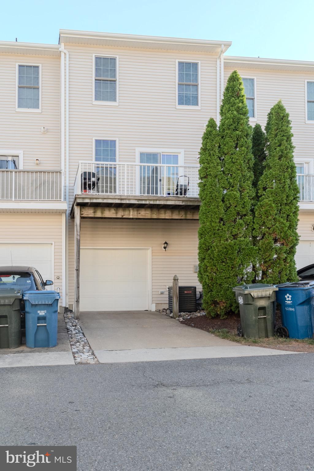 AMBERLEA AT SOUTH RIDING - Residential Lease