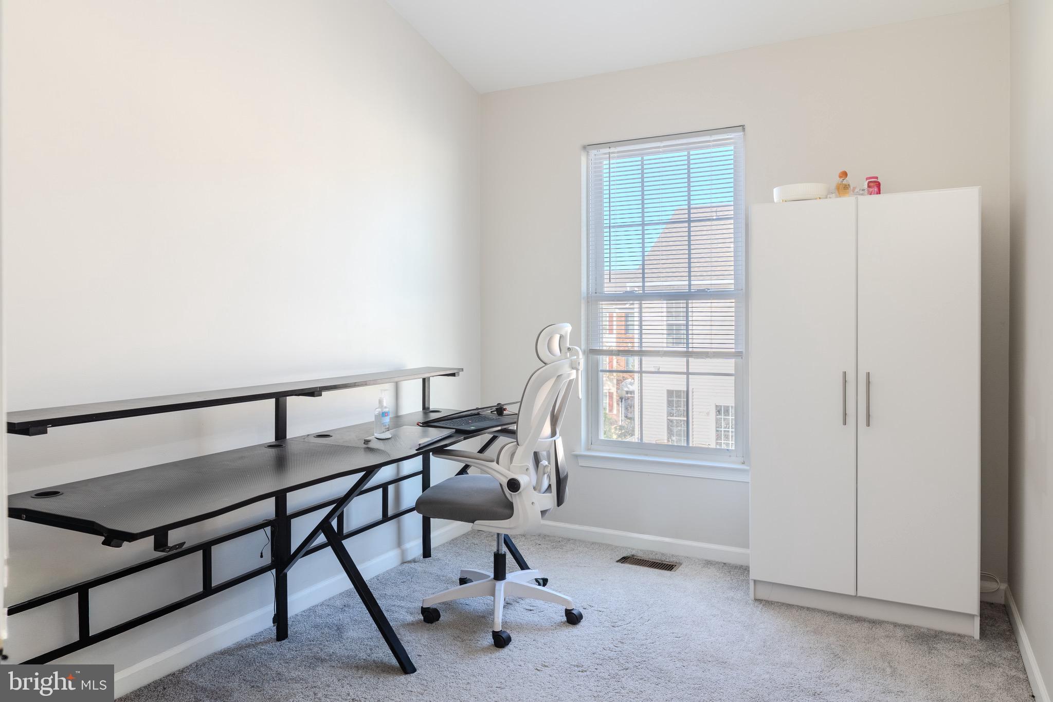 AMBERLEA AT SOUTH RIDING - Residential Lease