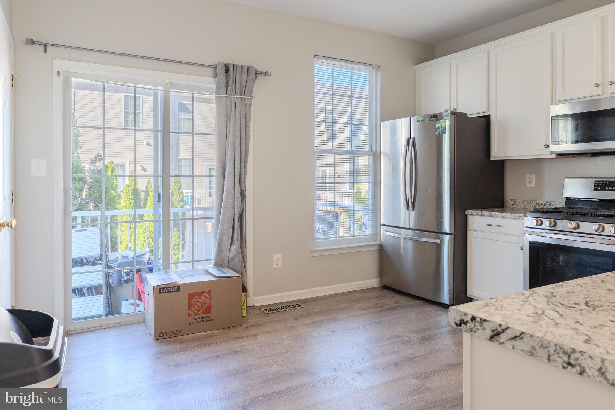 AMBERLEA AT SOUTH RIDING - Residential Lease