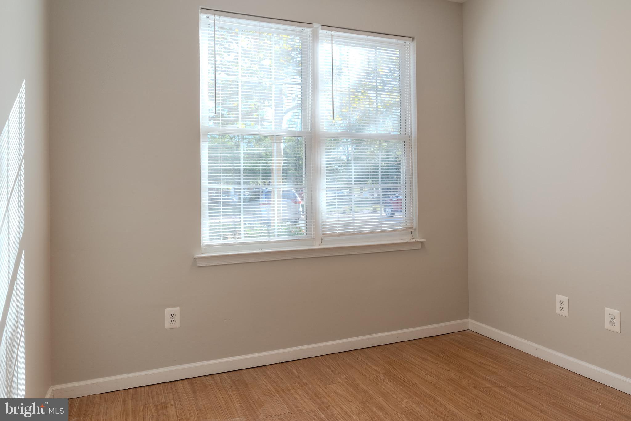 AMBERLEA AT SOUTH RIDING - Residential Lease