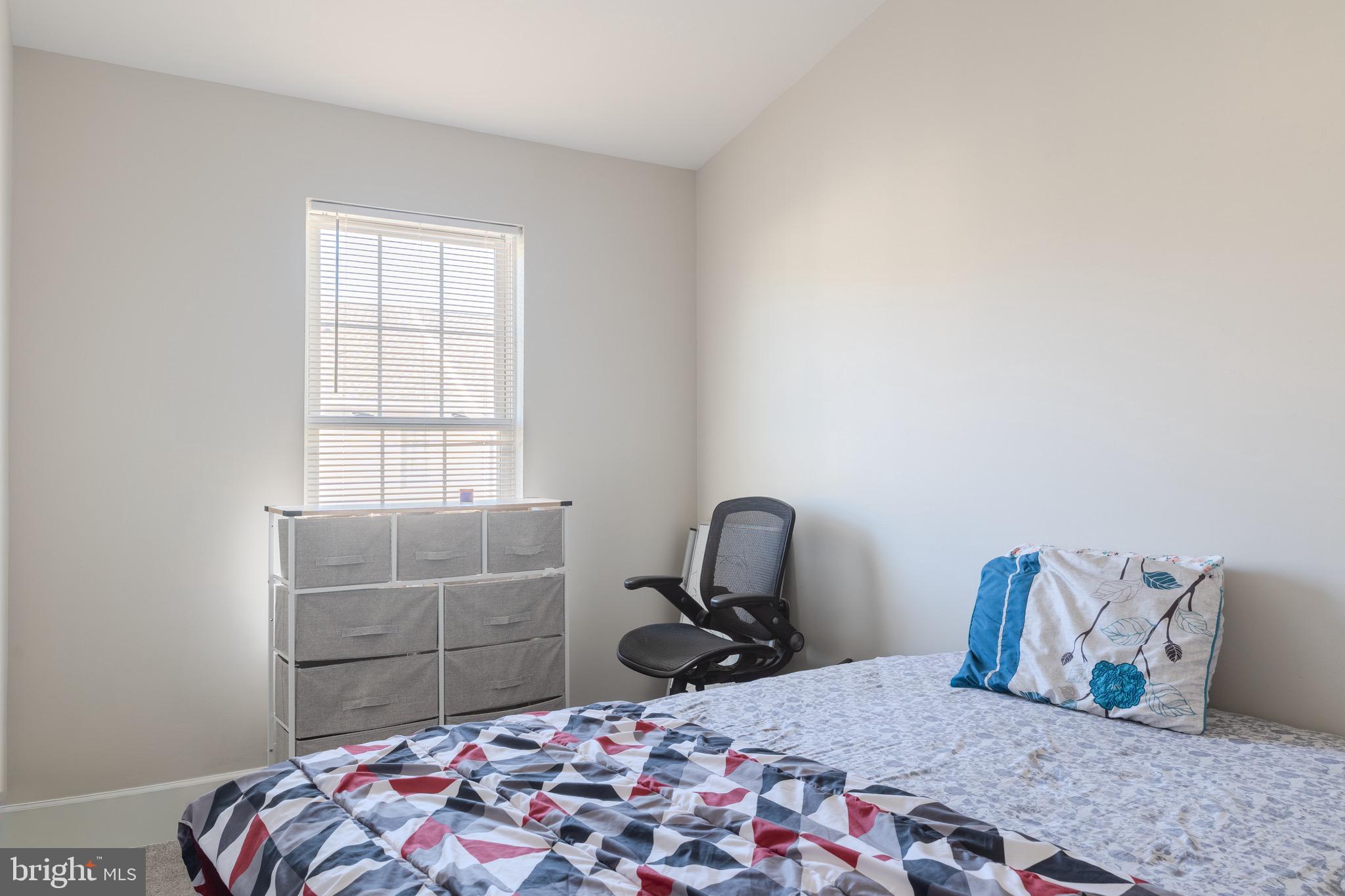 AMBERLEA AT SOUTH RIDING - Residential Lease