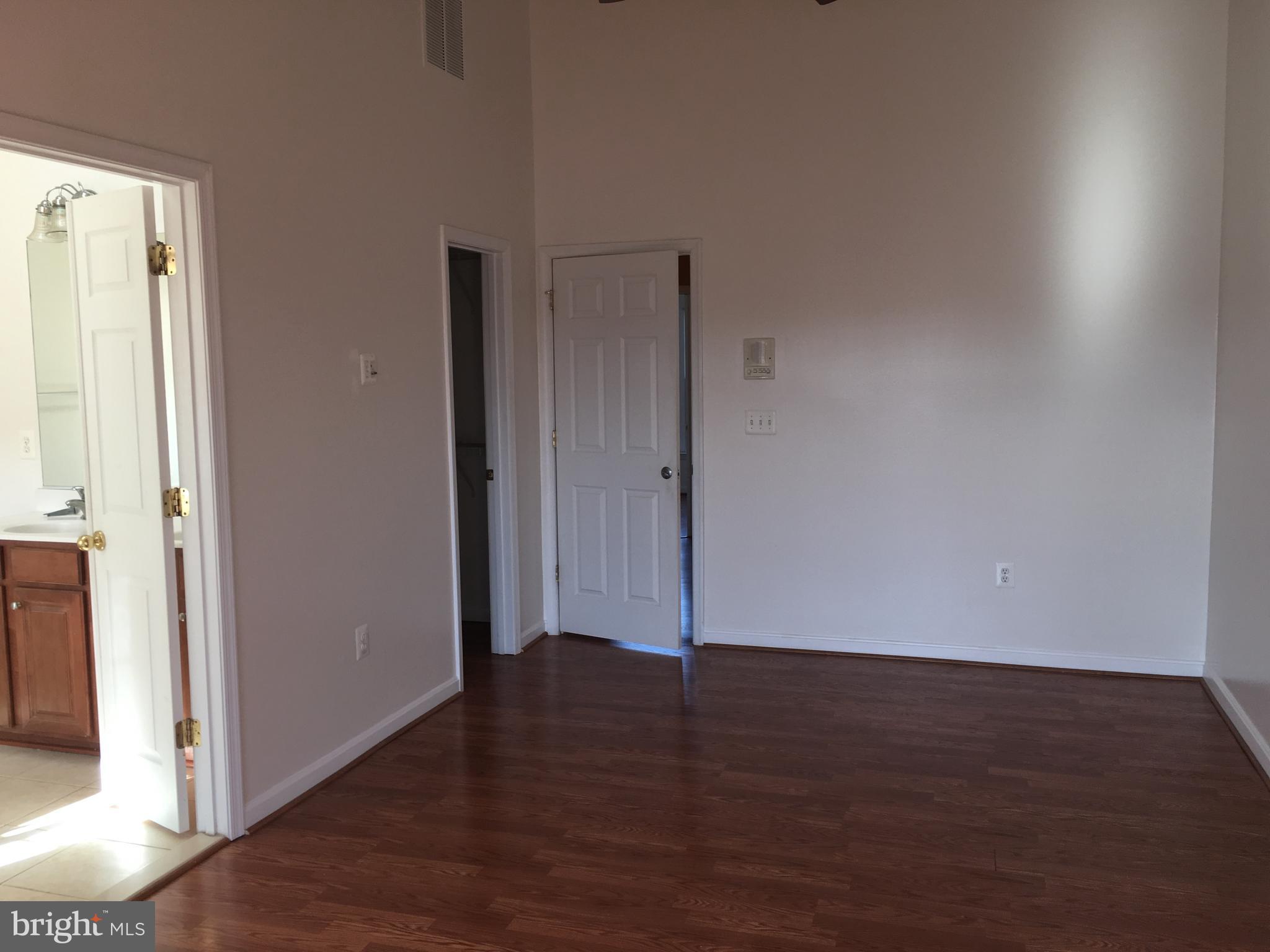 RIVER OAKS - Residential