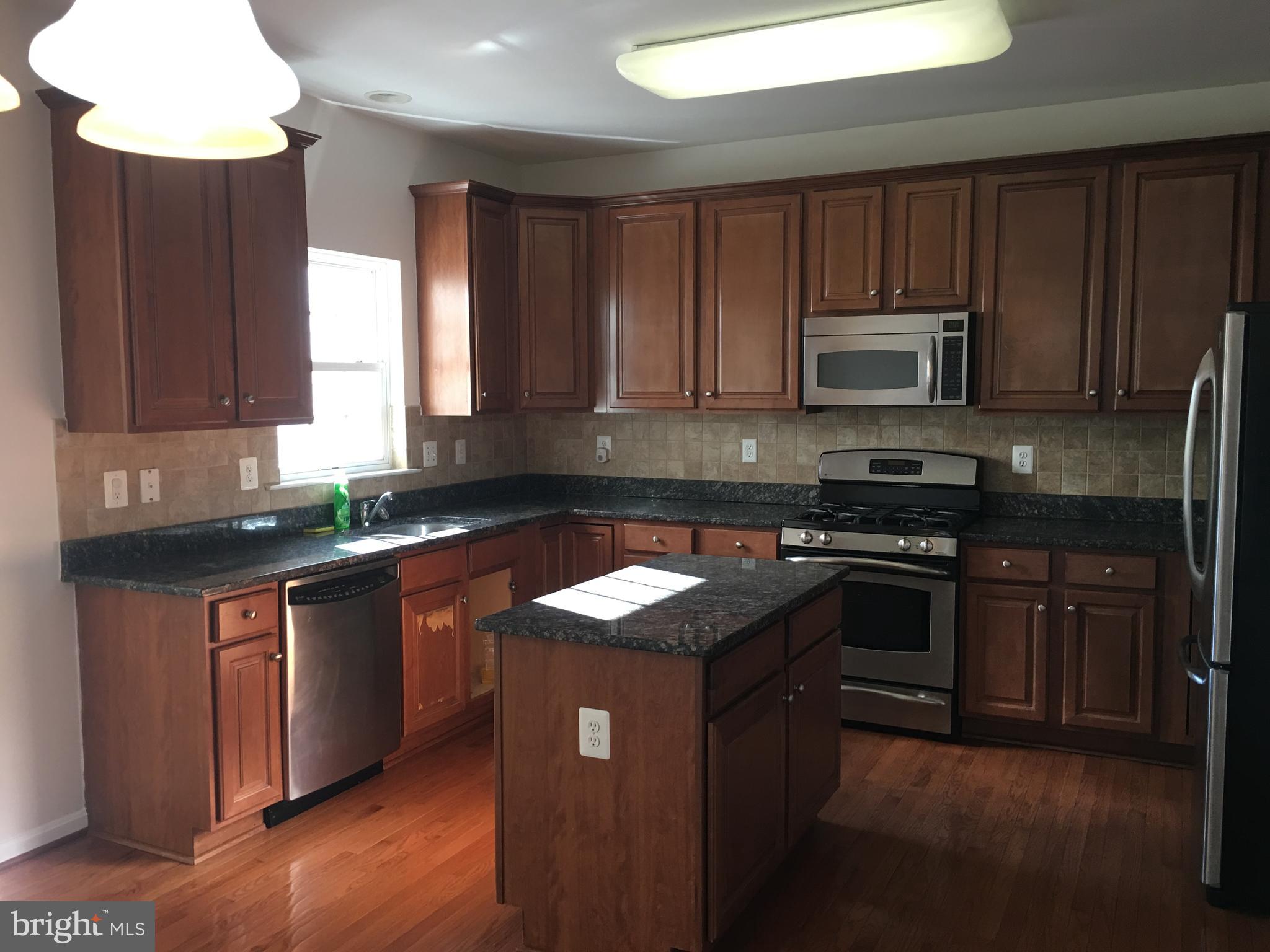 RIVER OAKS - Residential