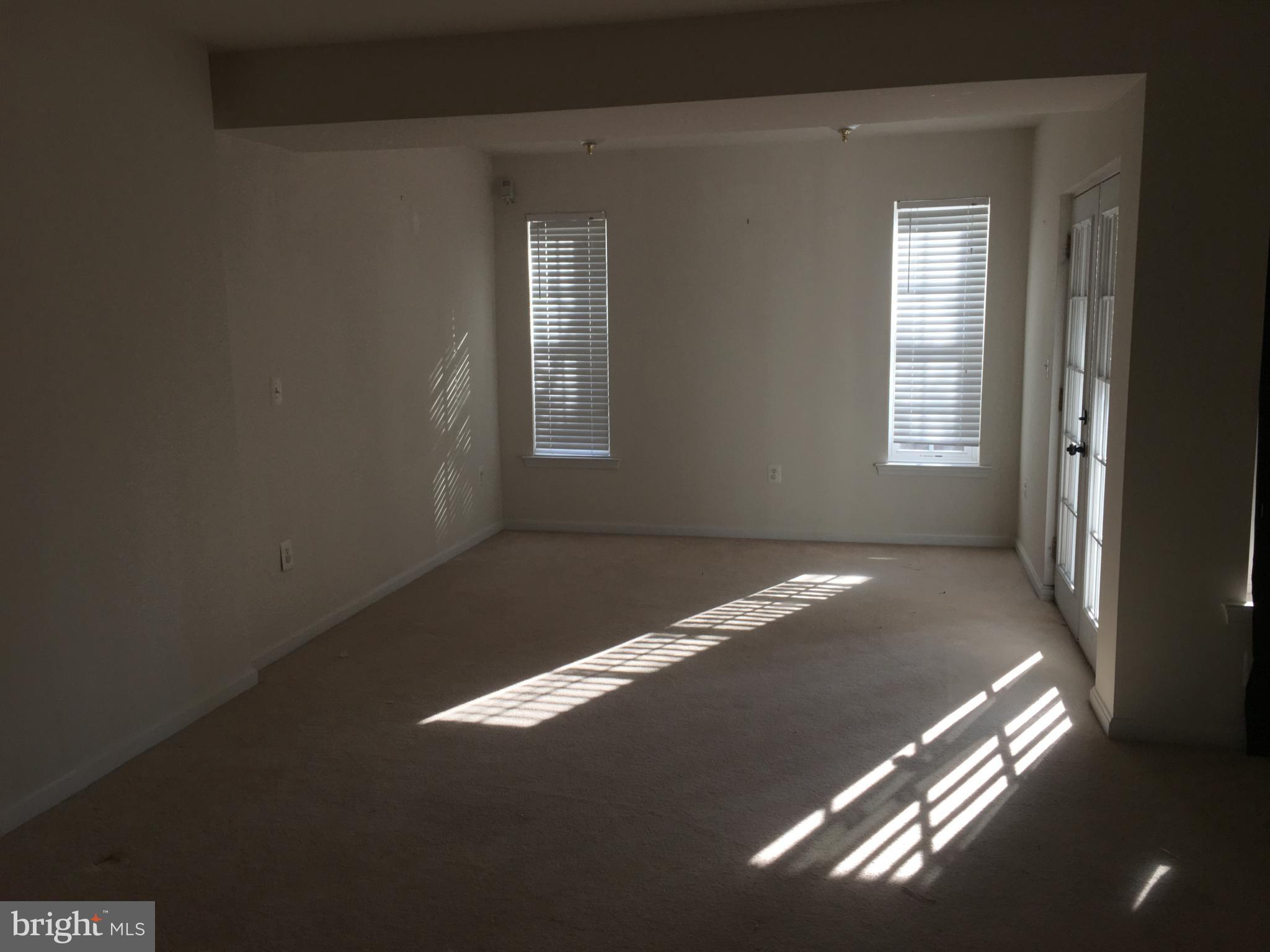 RIVER OAKS - Residential