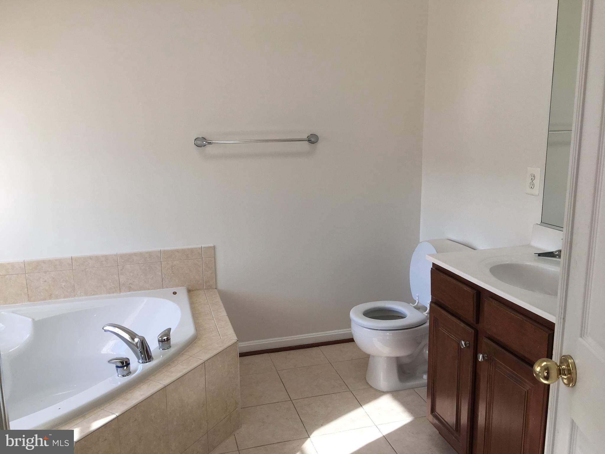 RIVER OAKS - Residential