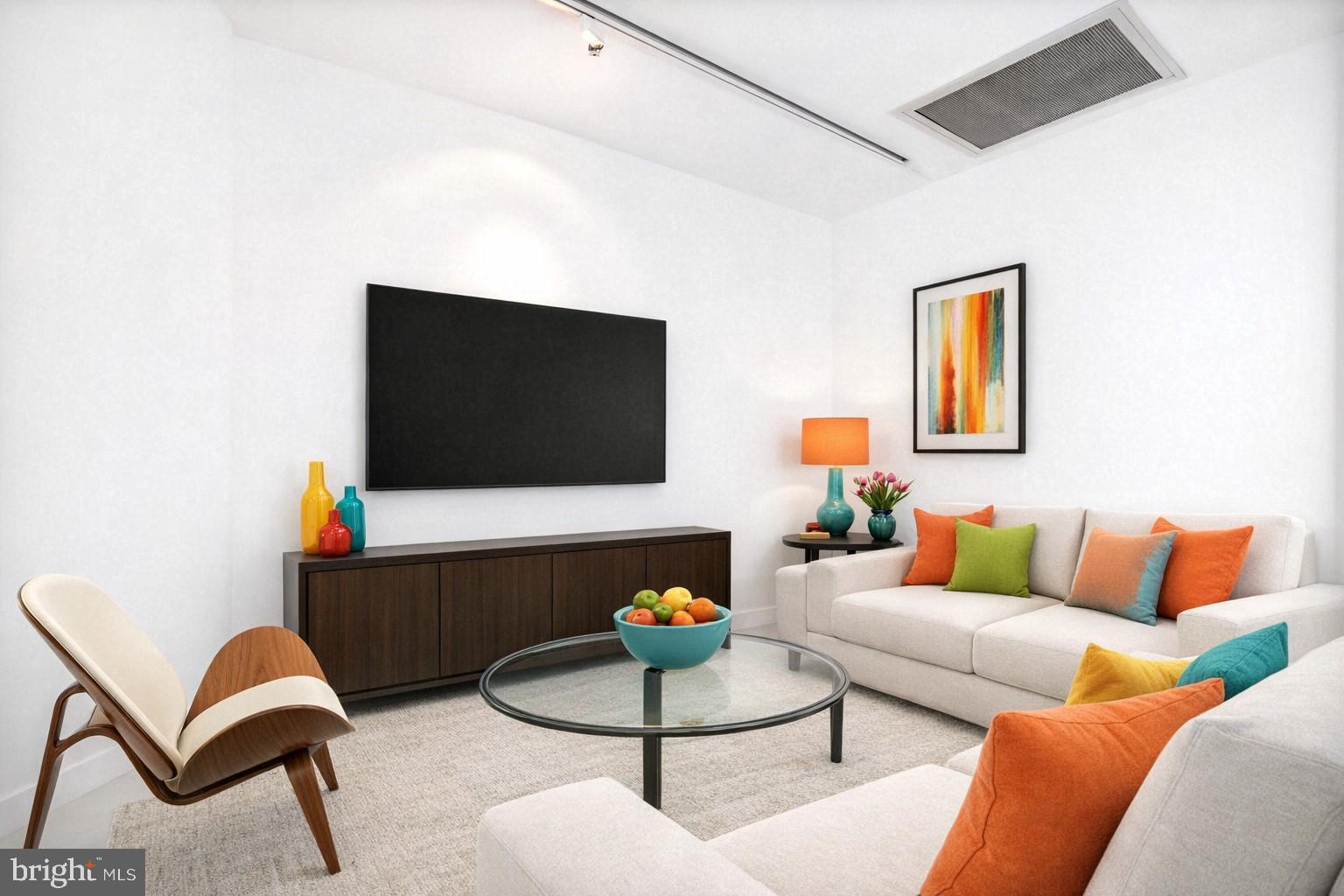 LOGAN SQUARE - Residential