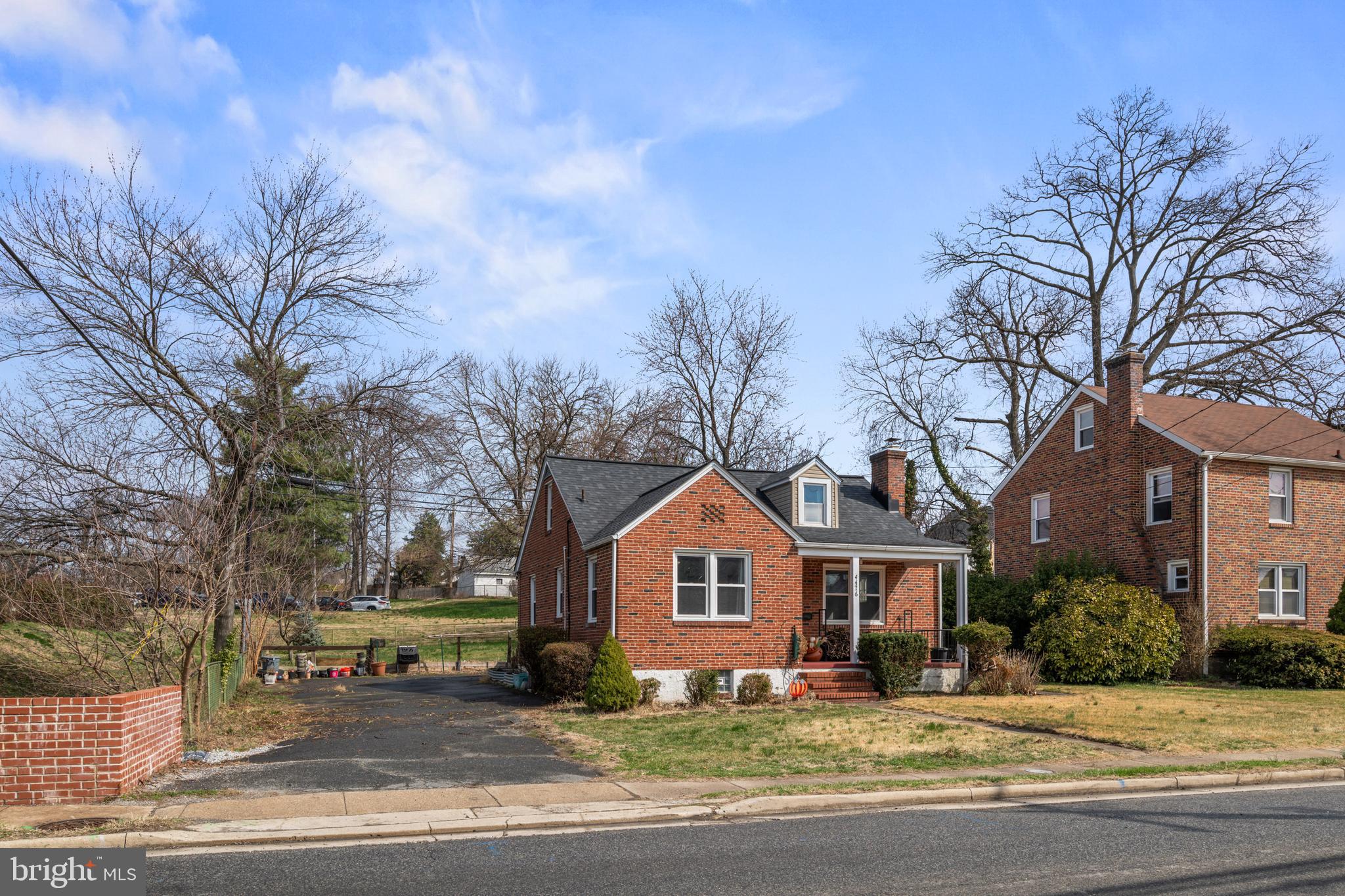 FULLERTON - Residential