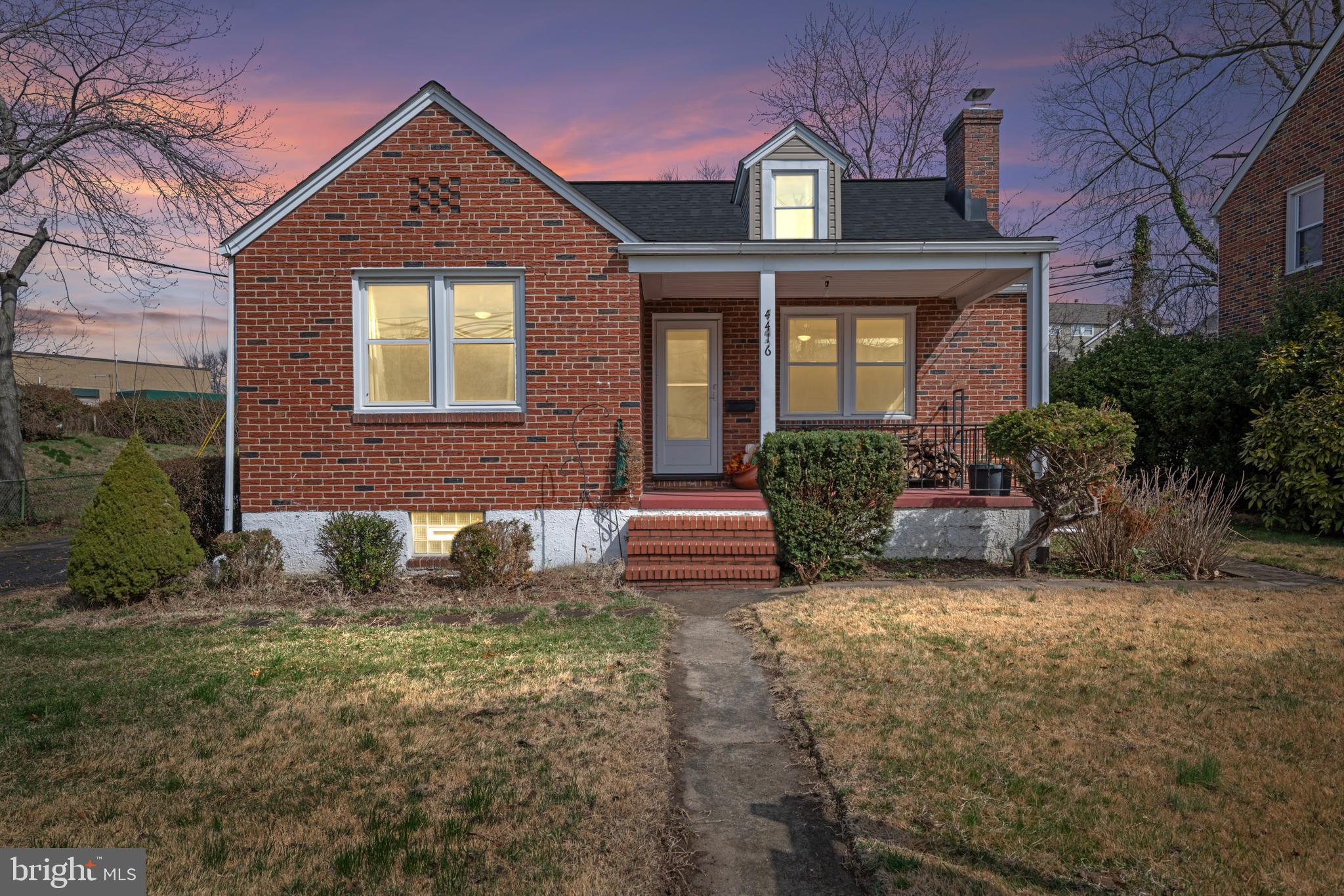 FULLERTON - Residential