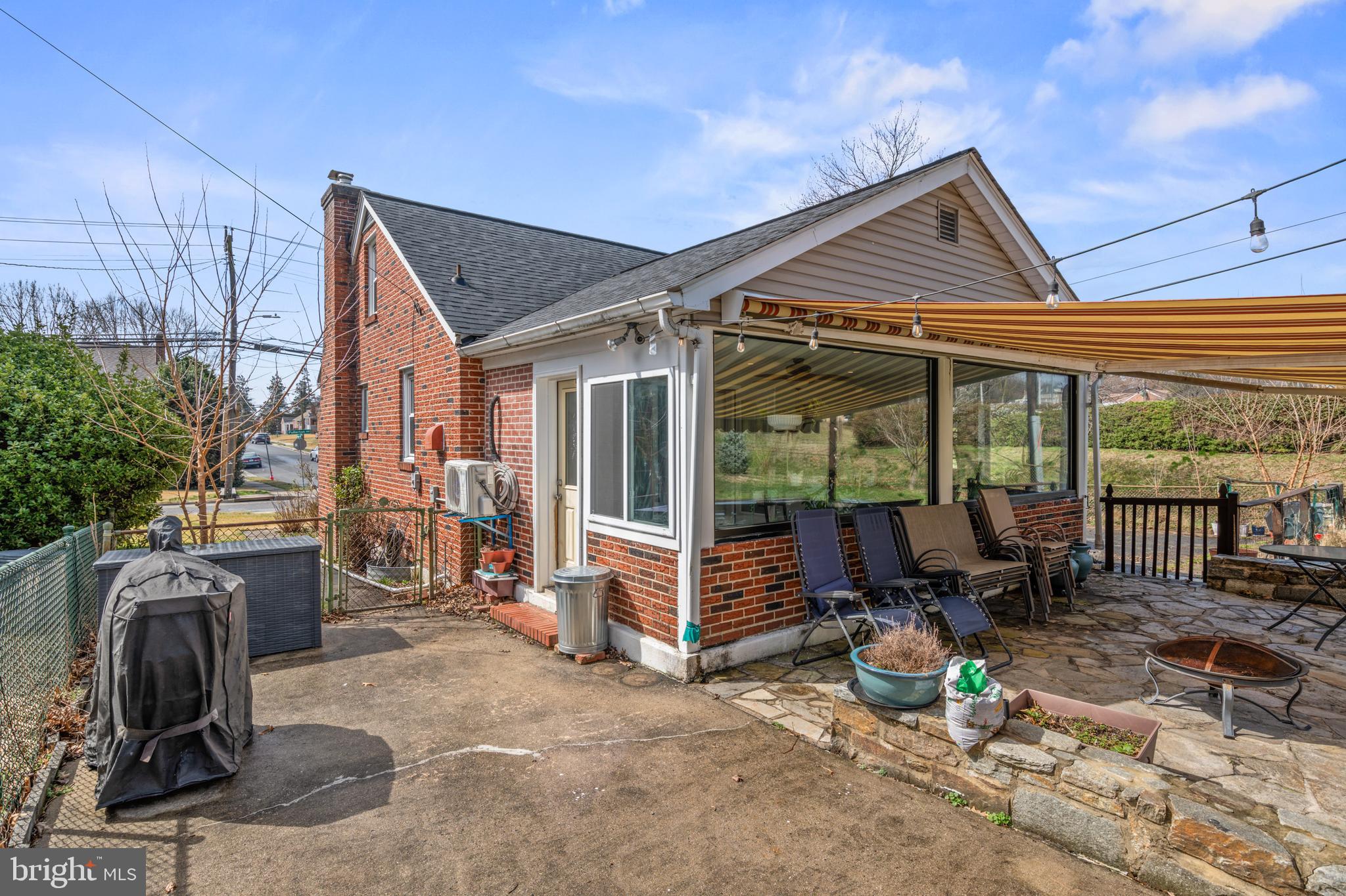 FULLERTON - Residential