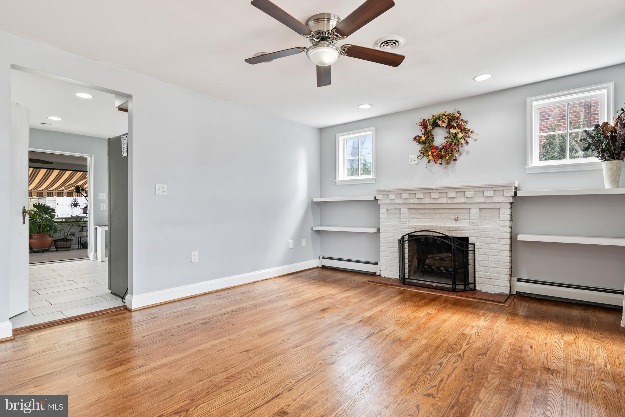 FULLERTON - Residential