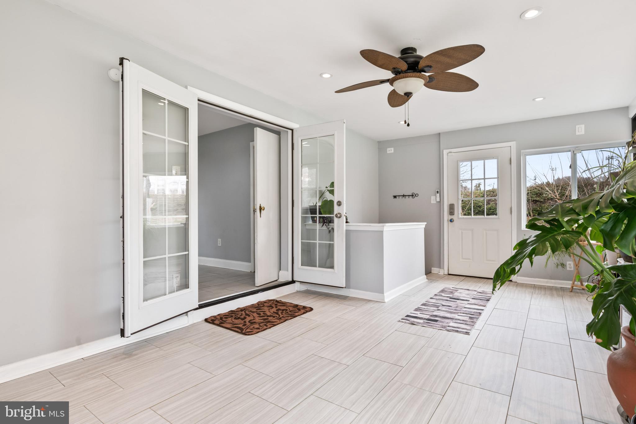 FULLERTON - Residential