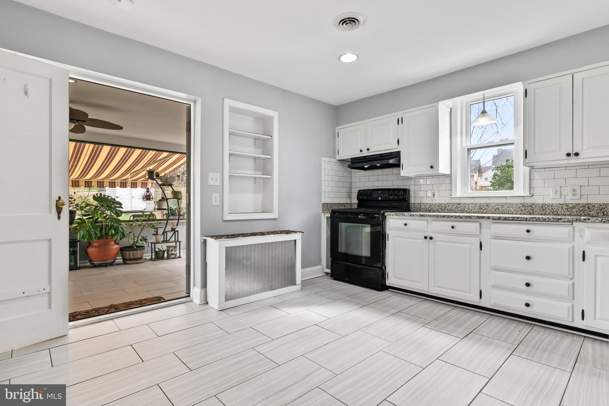 FULLERTON - Residential