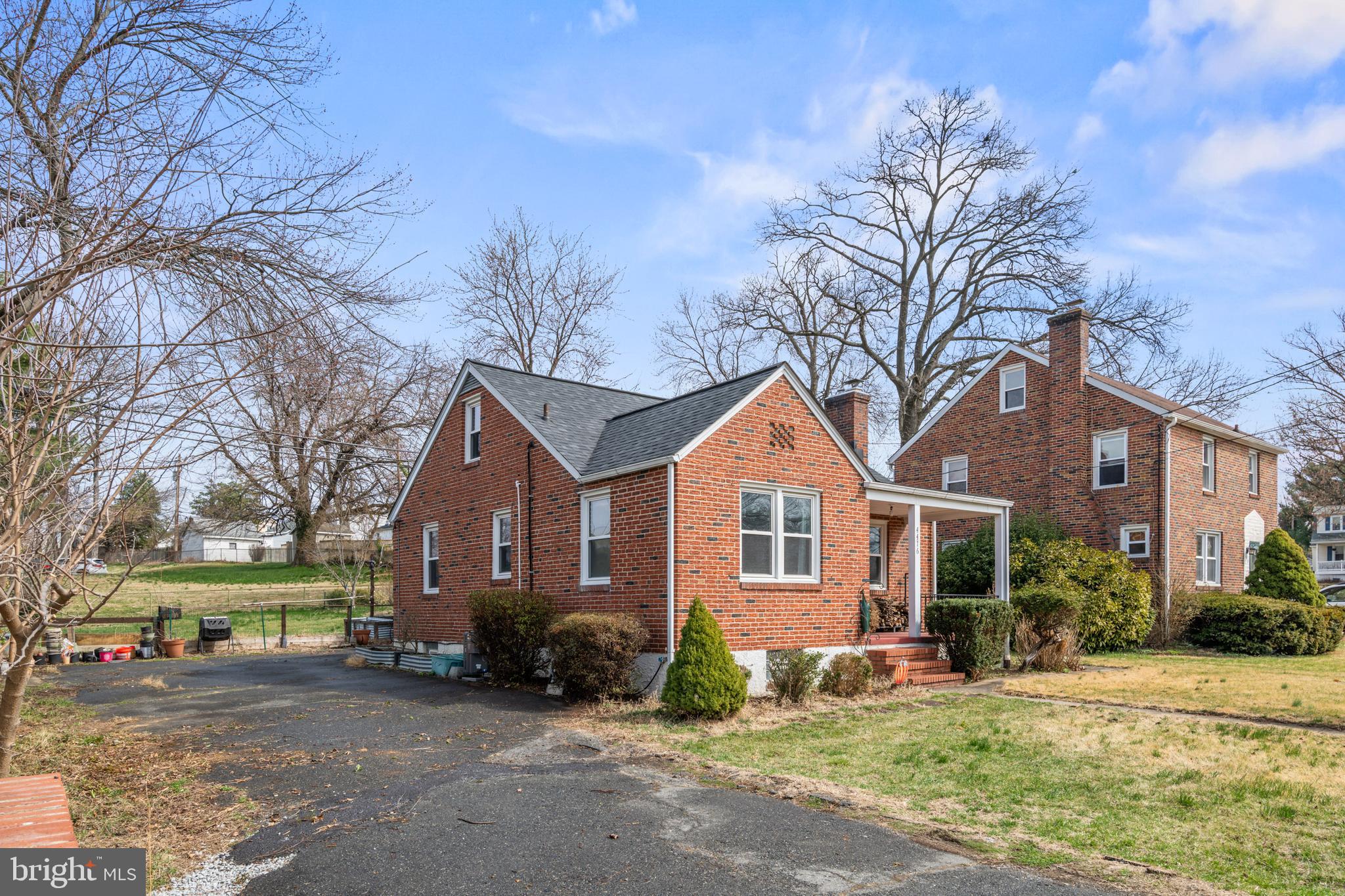 FULLERTON - Residential