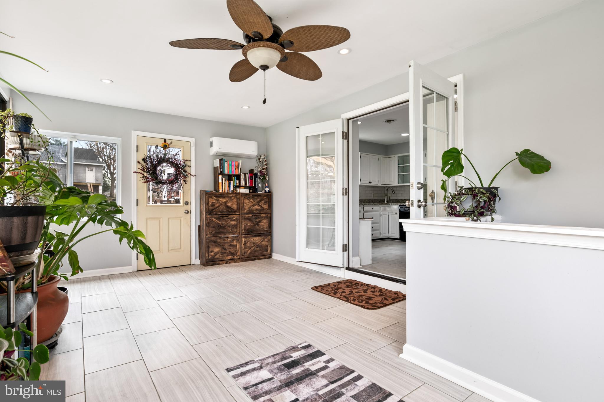 FULLERTON - Residential