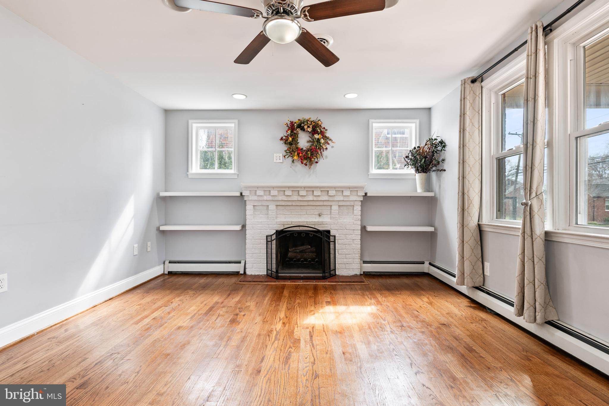 FULLERTON - Residential