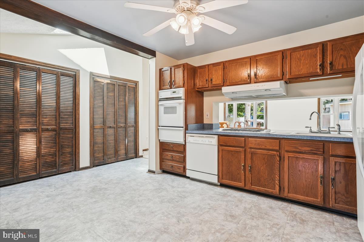 FAIRWAY GARDENS - Residential