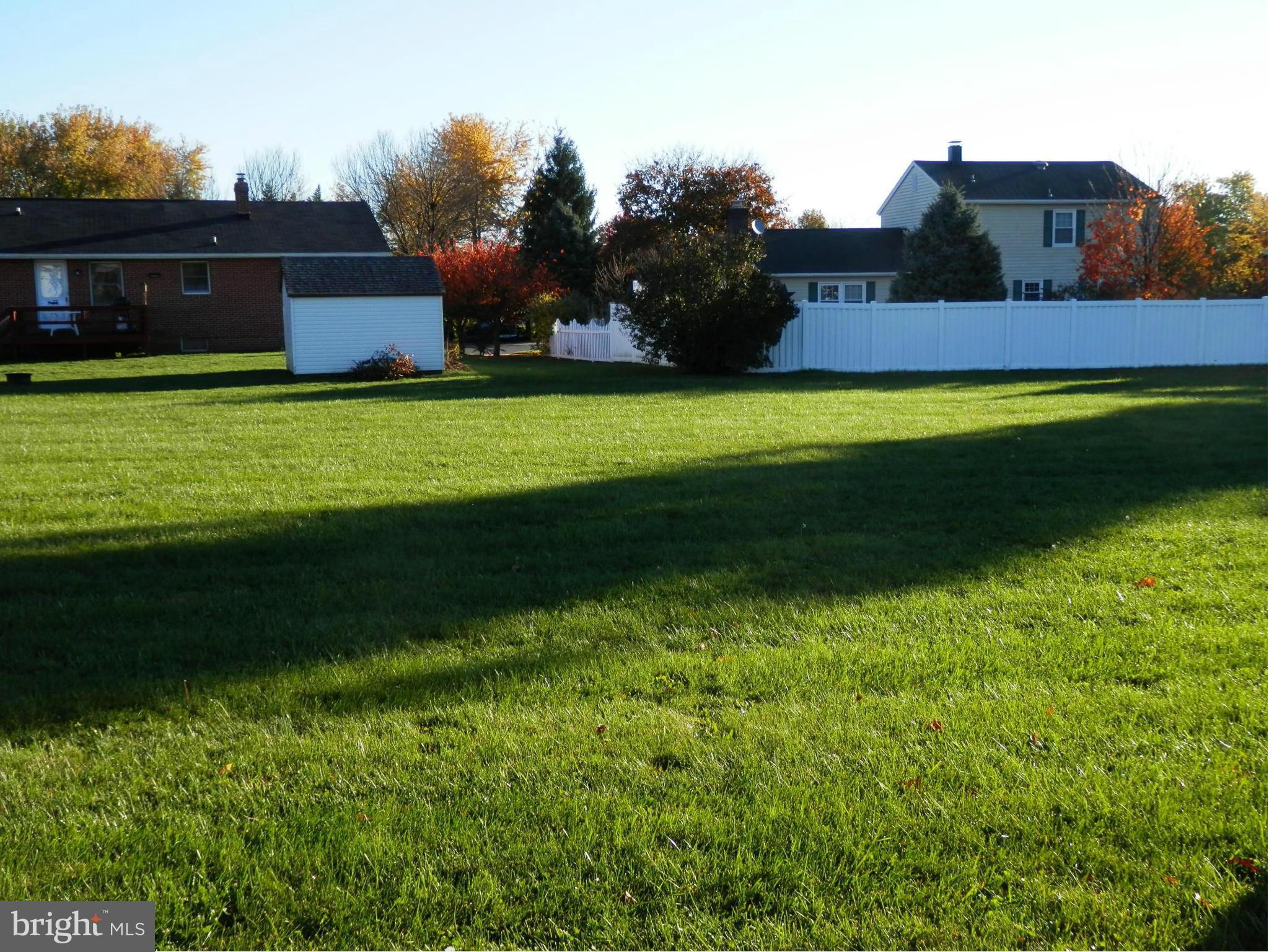 GREEN MEADOWS - Land