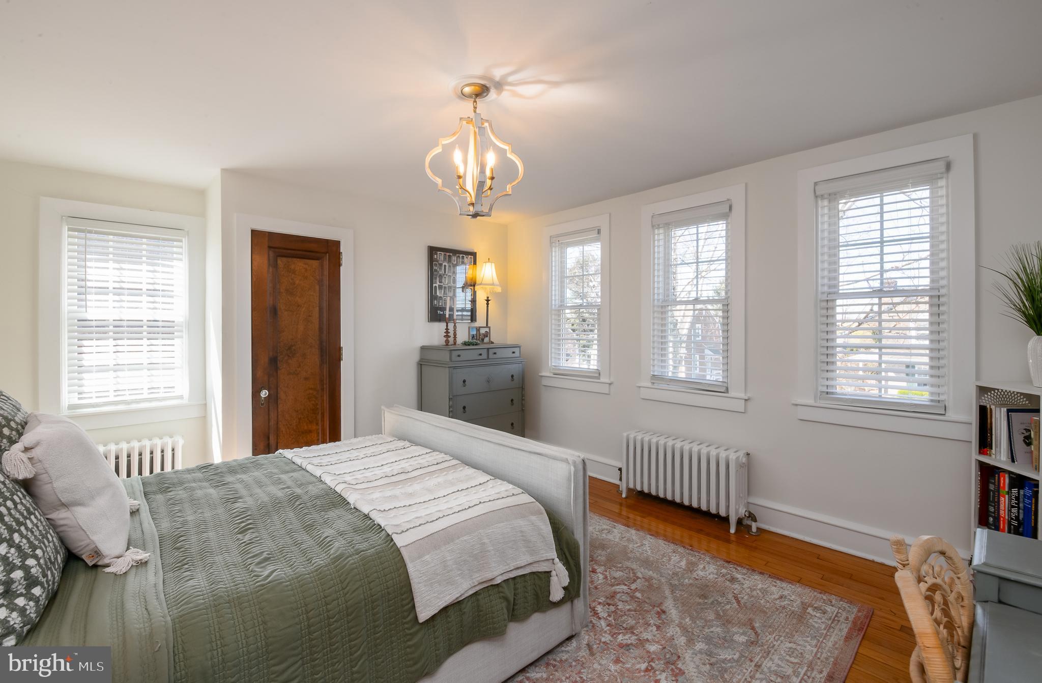 LINCOLN PARK - Residential