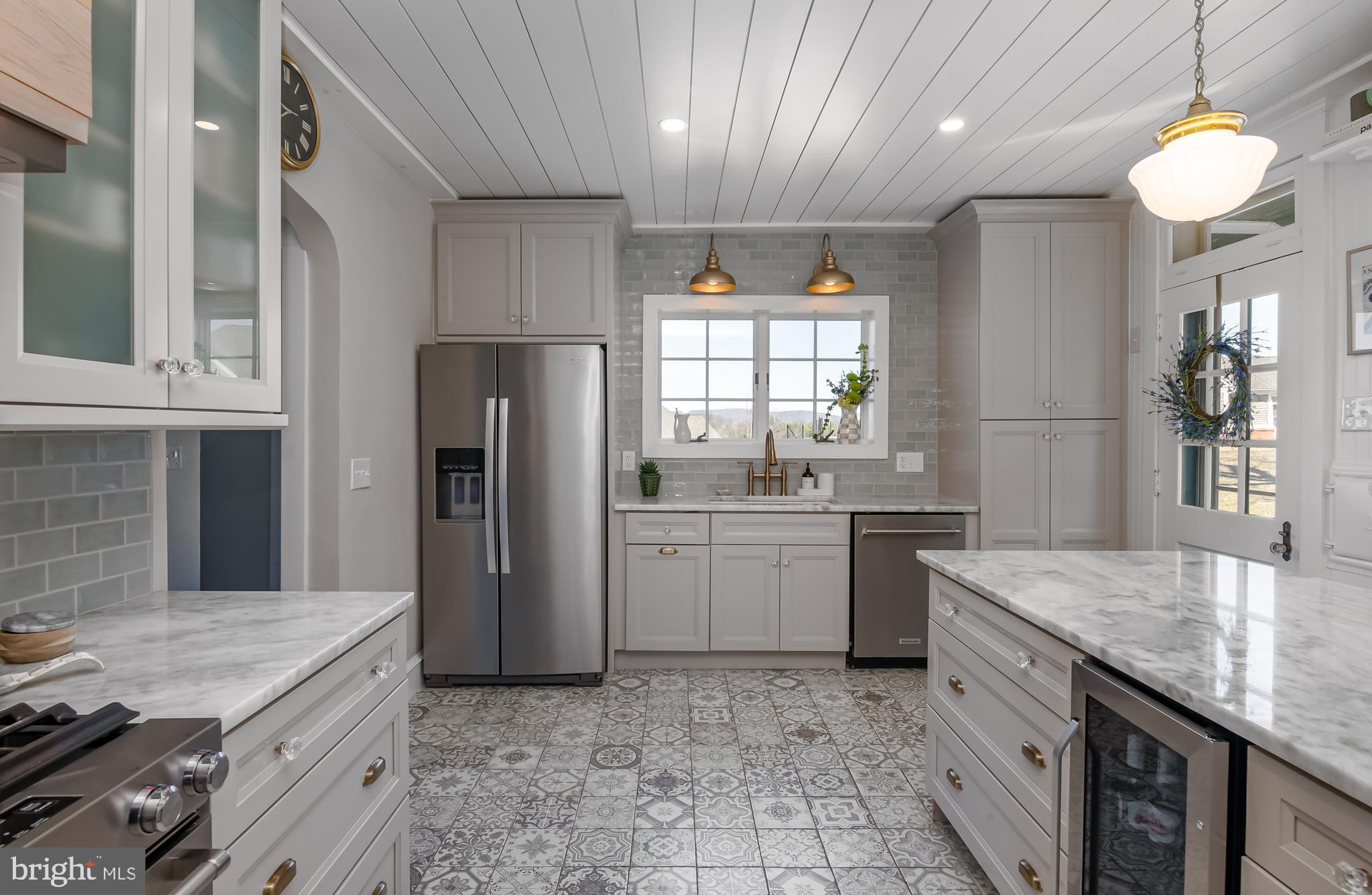 LINCOLN PARK - Residential